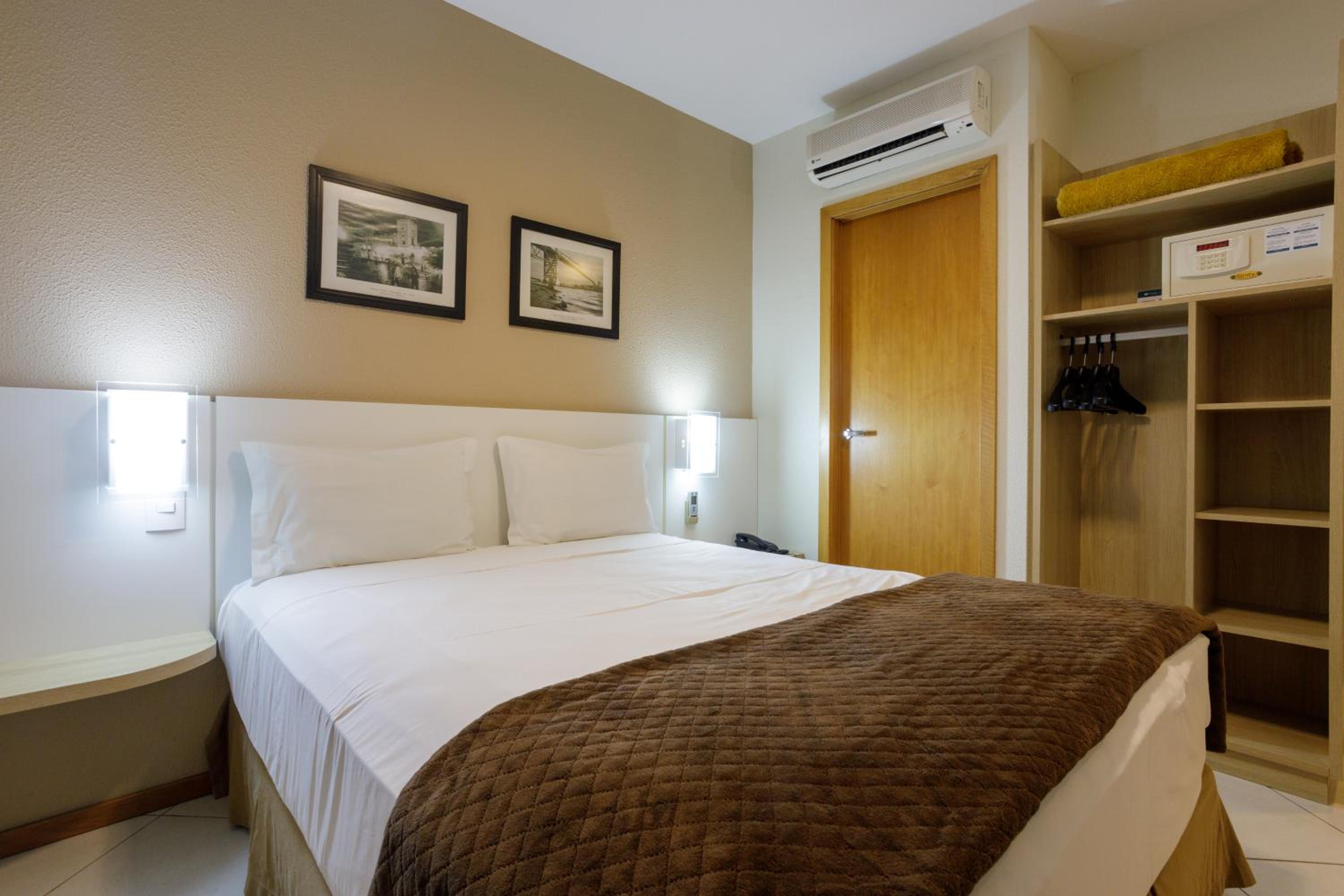 Standard Double Room - Photo 2