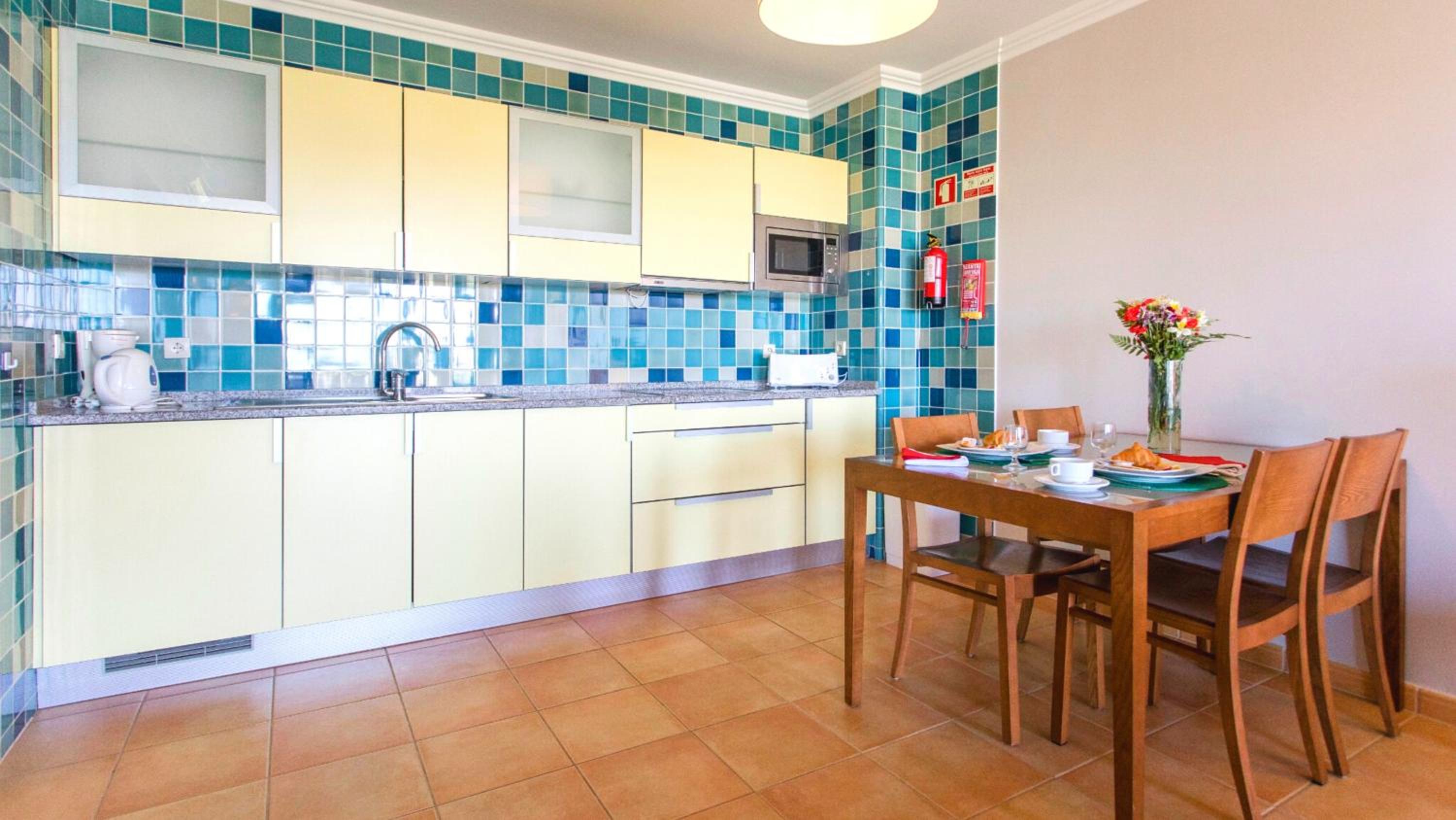 Standard One-Bedroom Apartment thumbnail 5