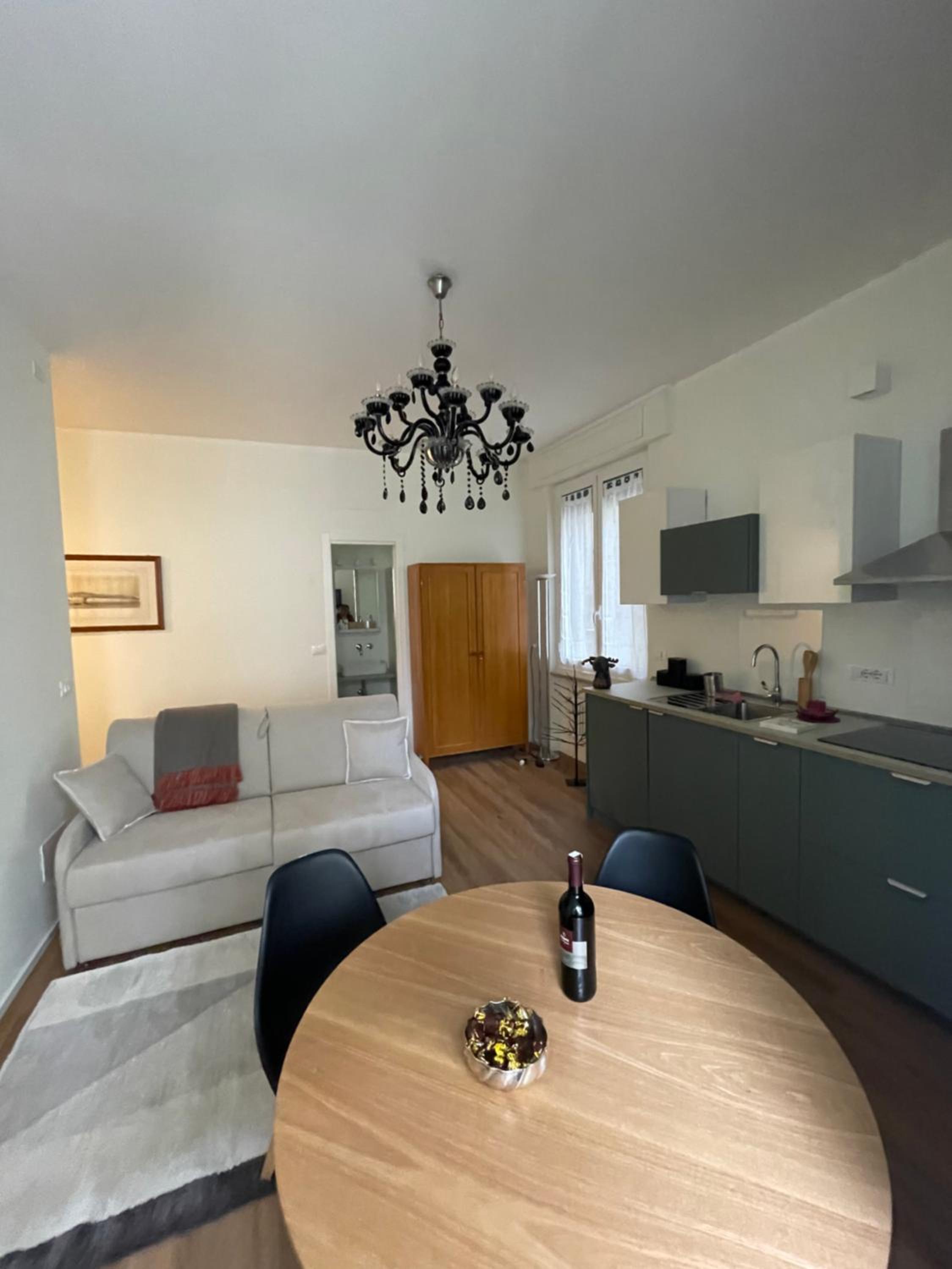 One-Bedroom Apartment - Photo 17