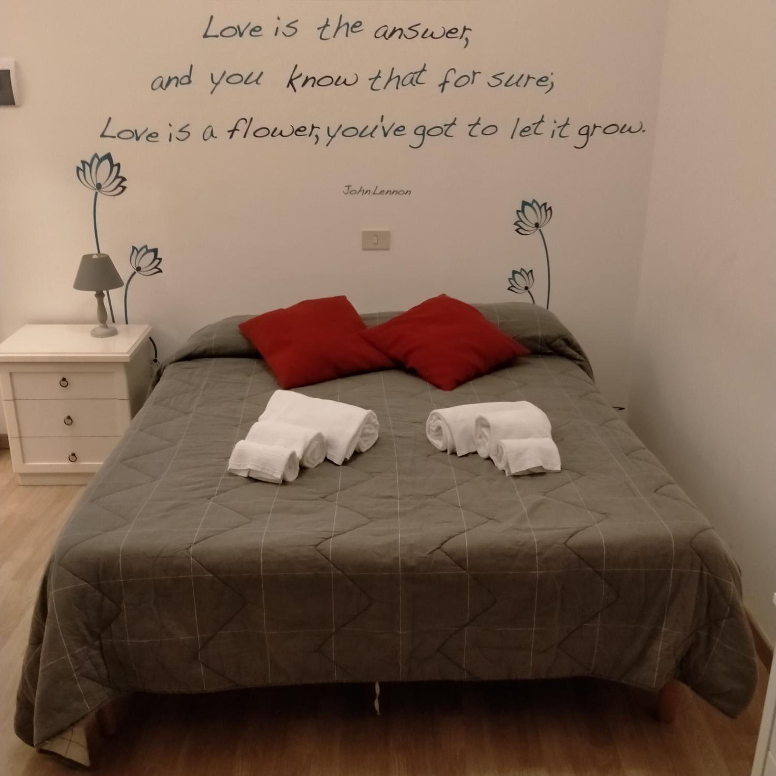 Apartment - Ground Floor photo 2