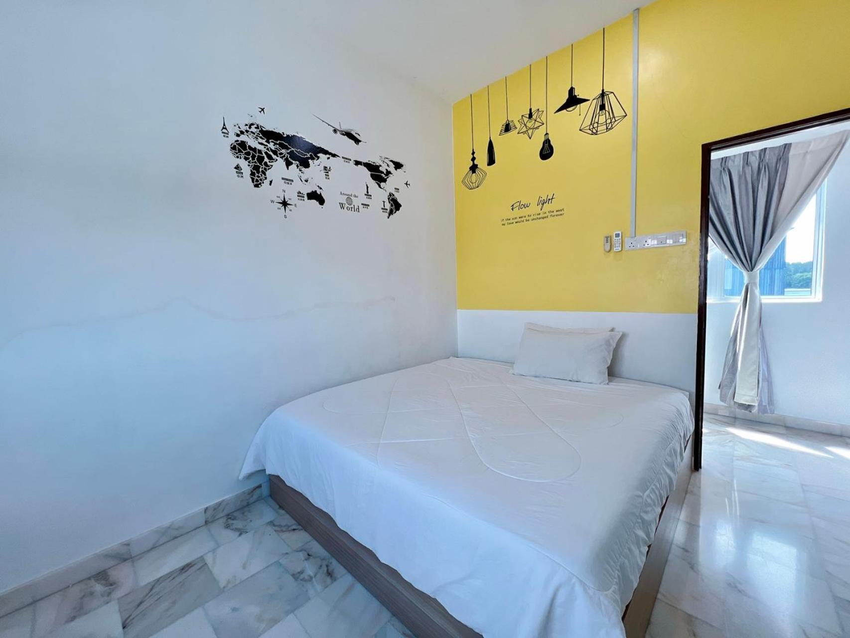 Double Room with Private Bathroom photo 3