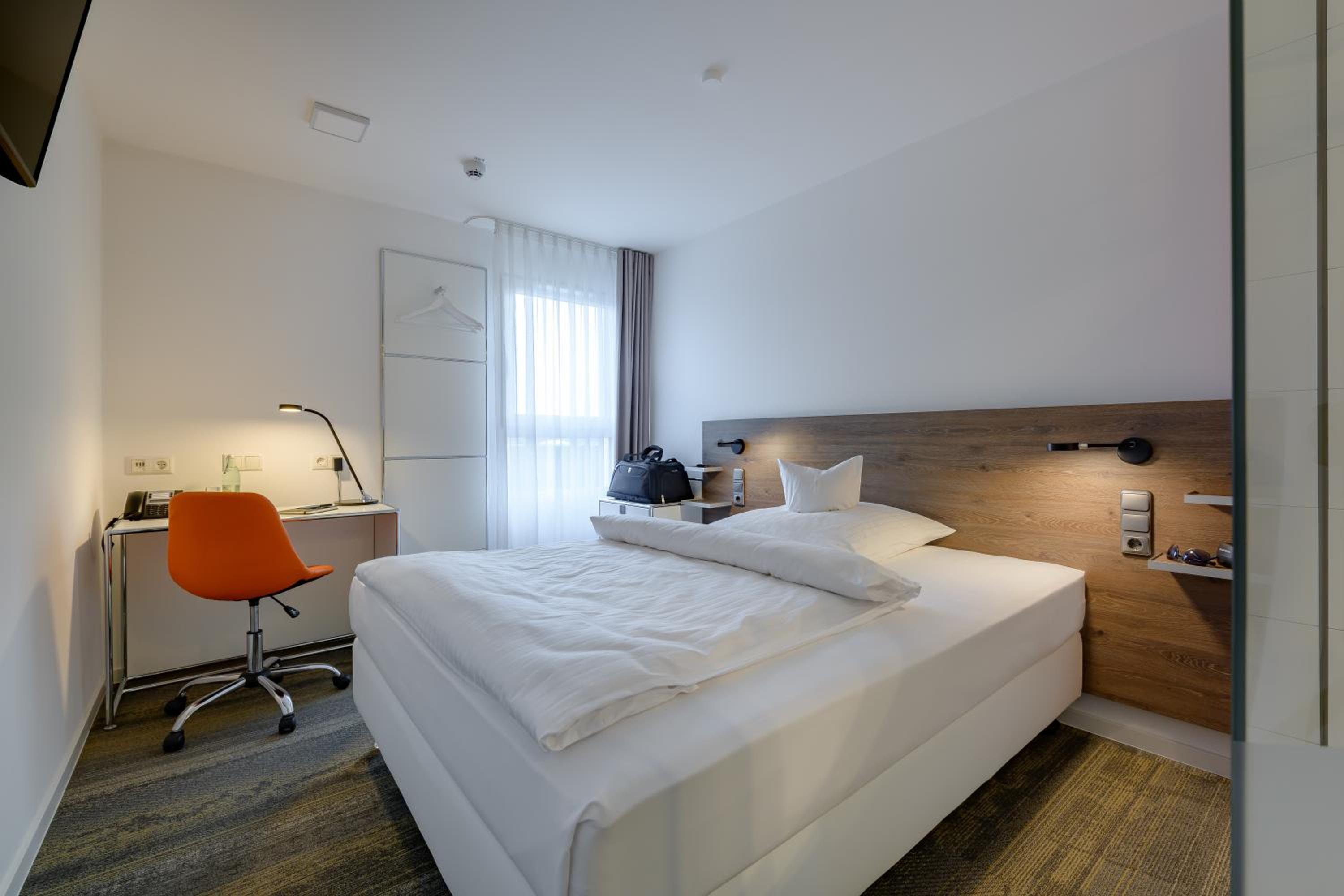 Single Room photo 2