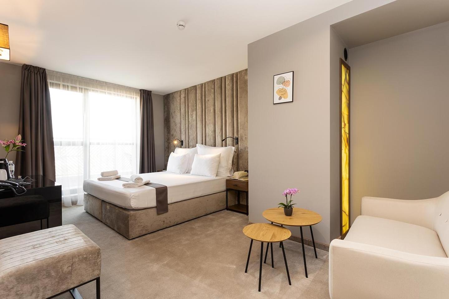 Deluxe Double or Twin Room	 - Photo 3