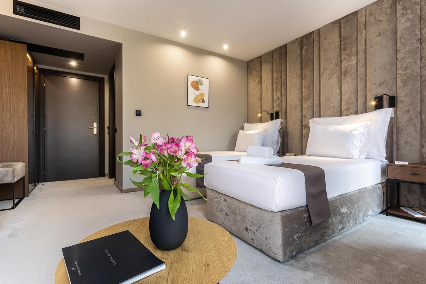 Deluxe Double or Twin Room	 - Photo 16