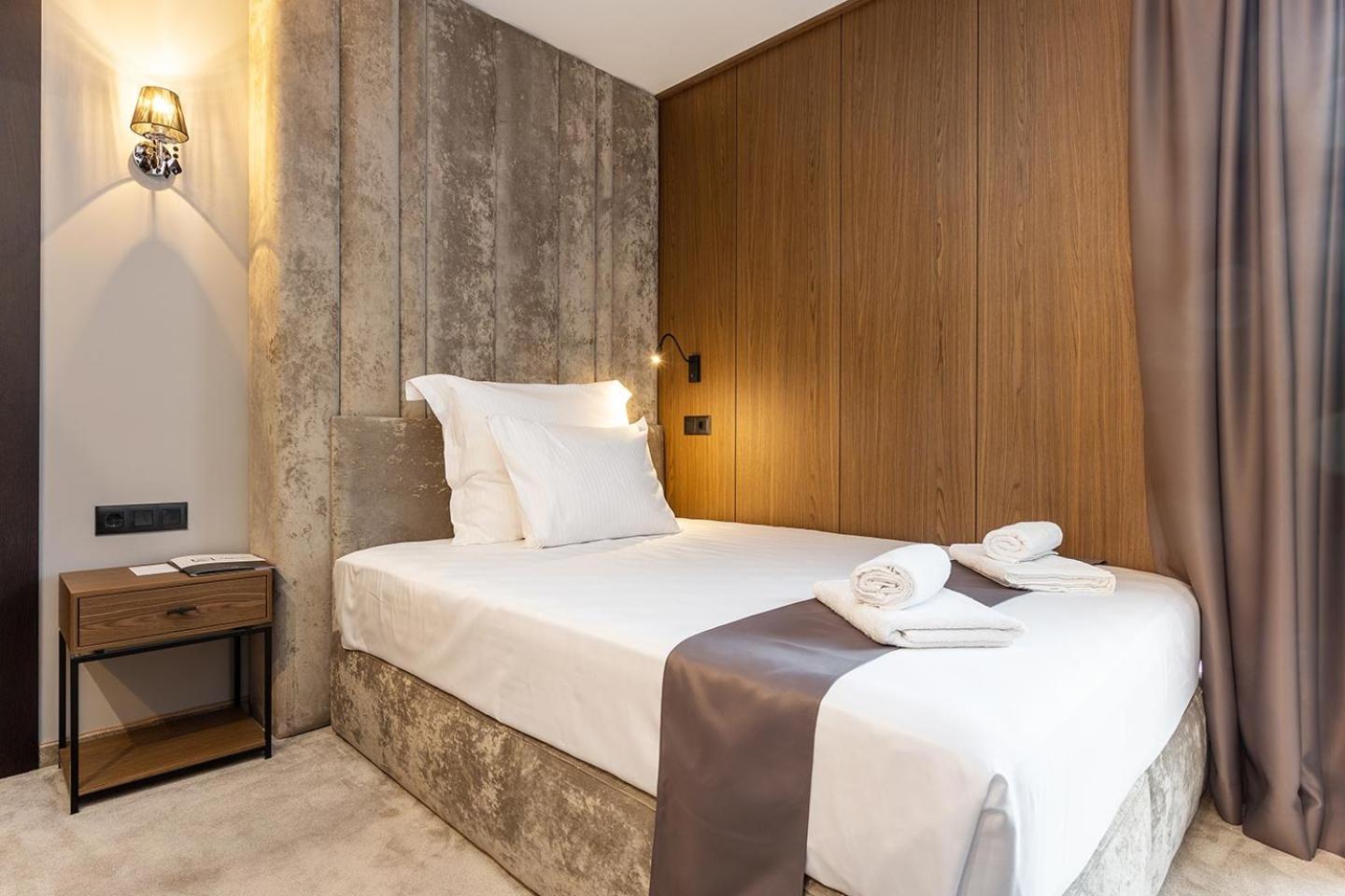 Double or Twin Room - Photo 2
