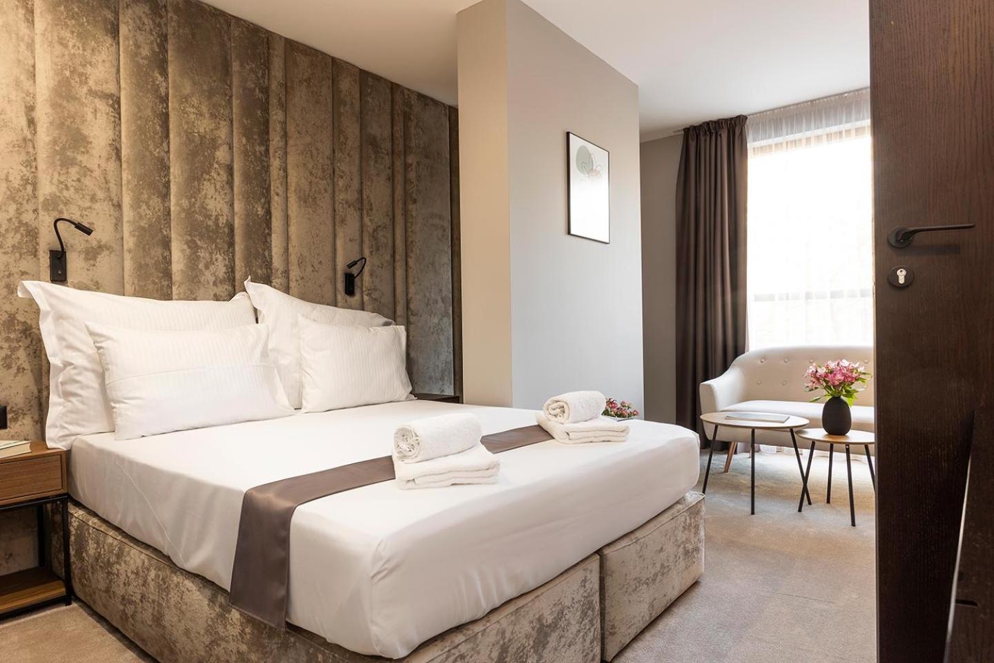 Deluxe Double or Twin Room	 - Photo 19