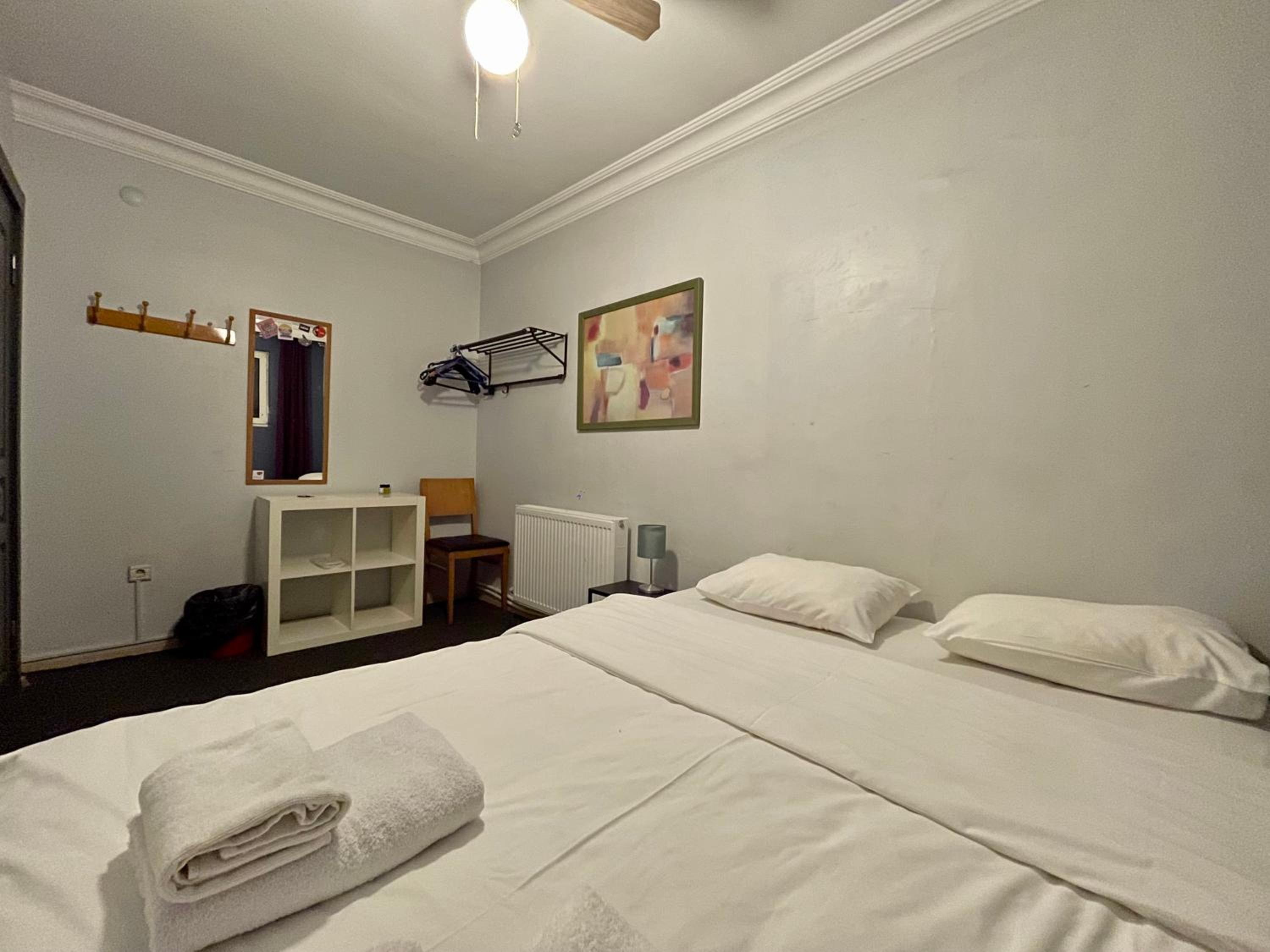 Small Double Room With Shared Bathroom photo 1