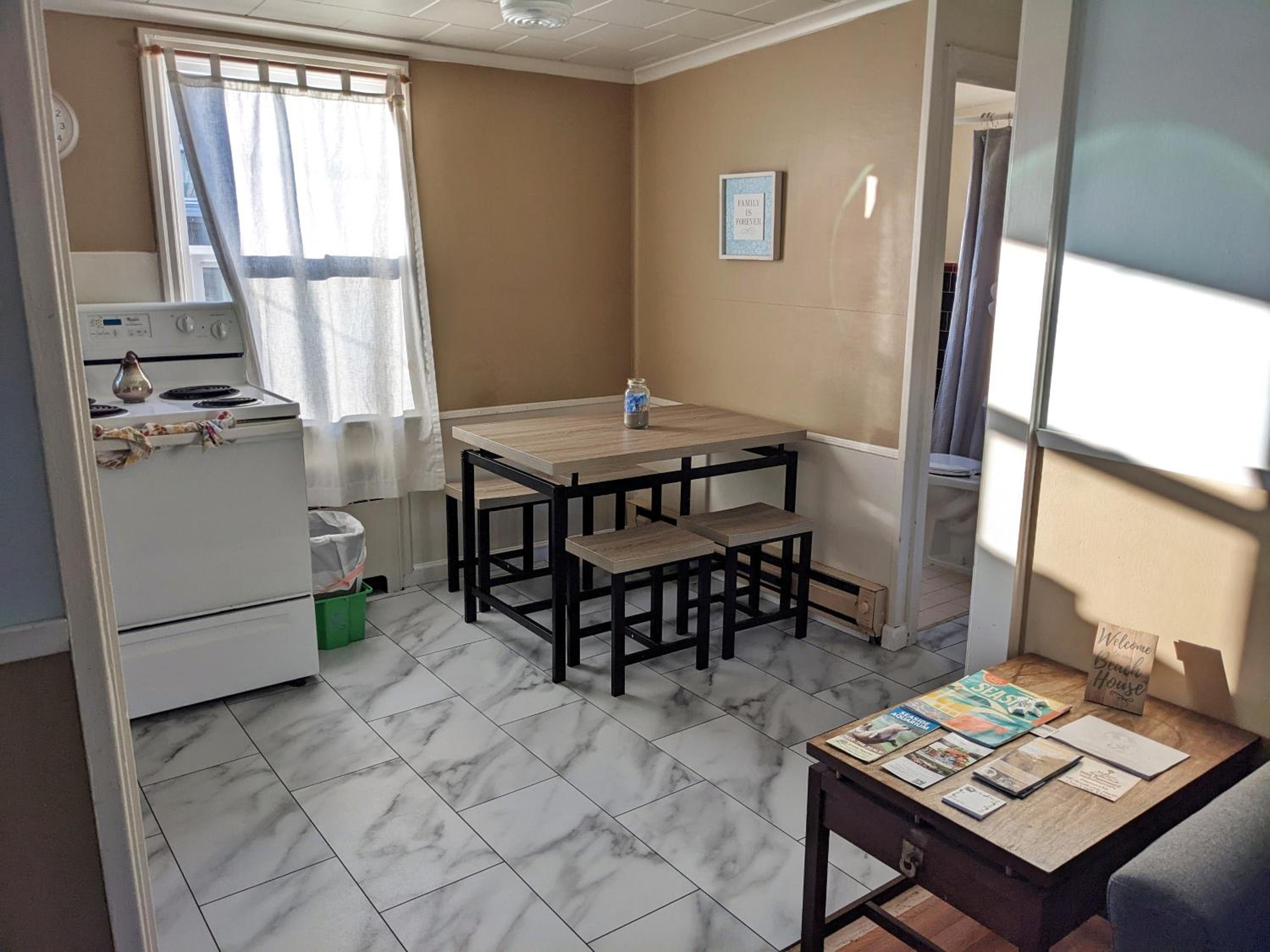 Deluxe Double Room with Extra Bed - Dog Friendly photo 3