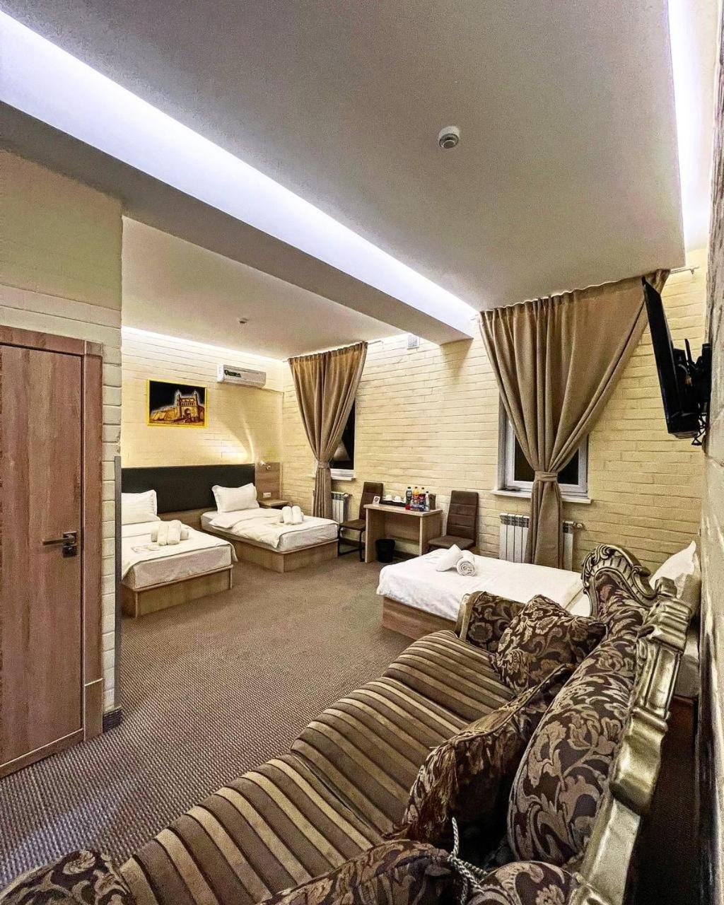 Deluxe Triple Room