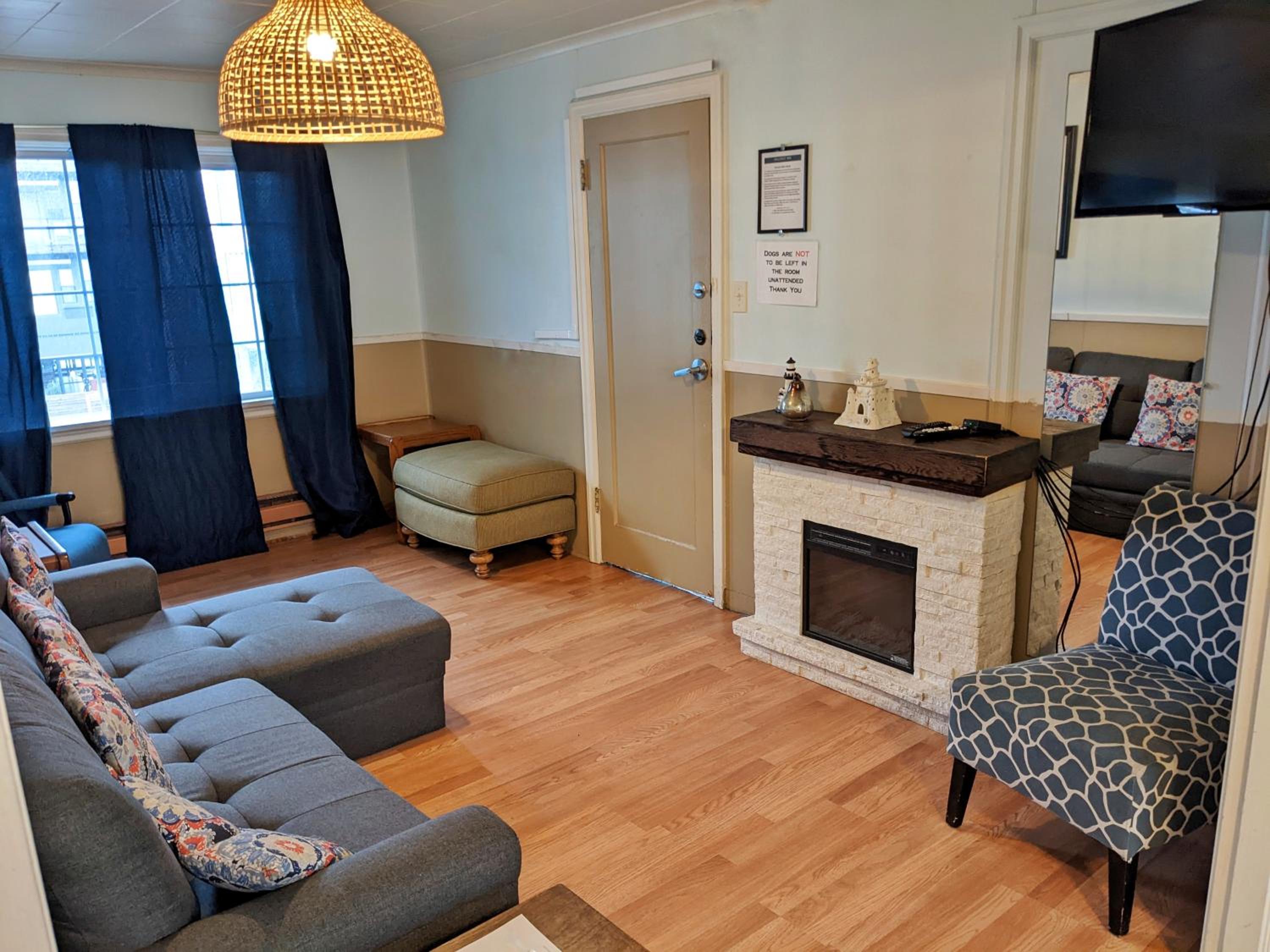 Deluxe Double Room with Extra Bed - Dog Friendly photo 1