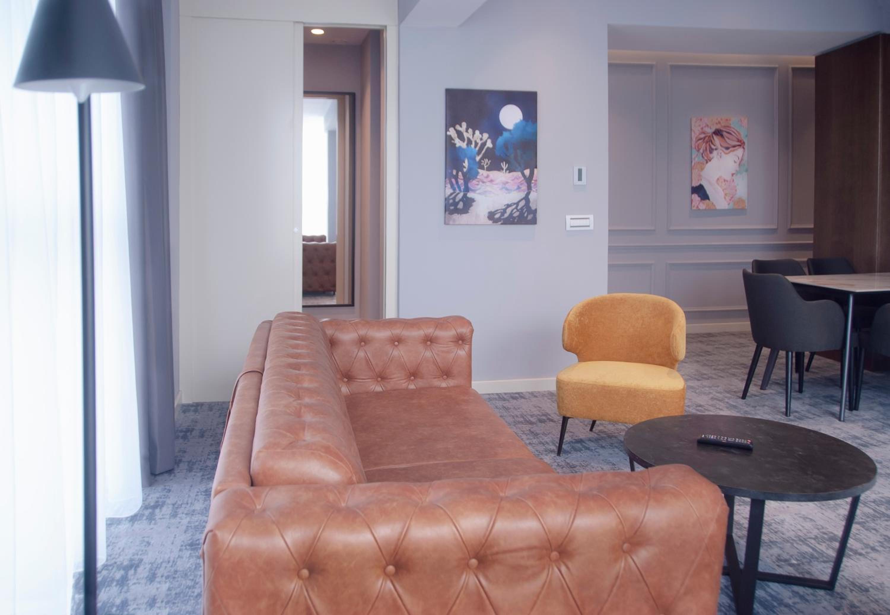 Deluxe Junior Suite - Photo 2