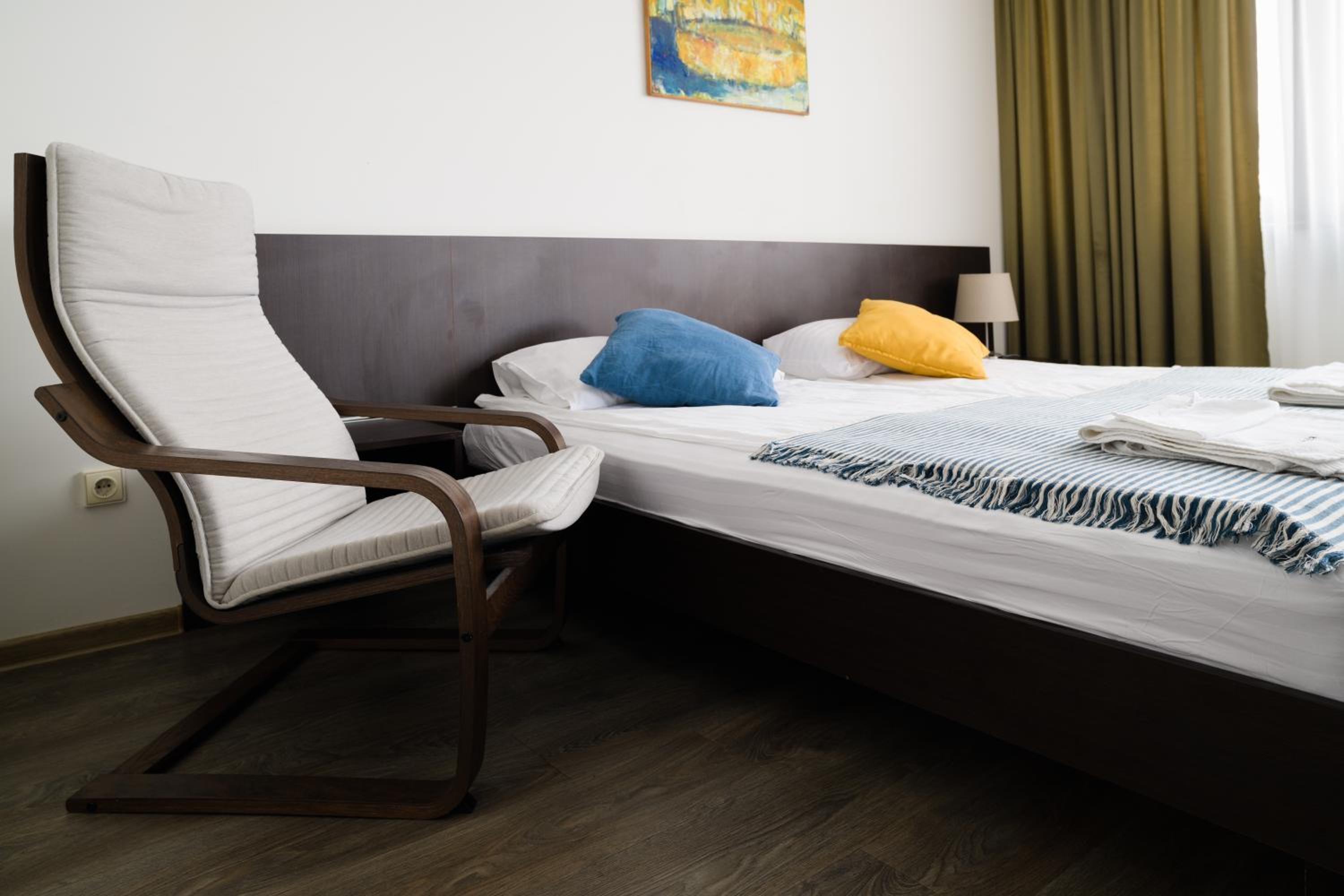 Double or Twin Room - Photo 5