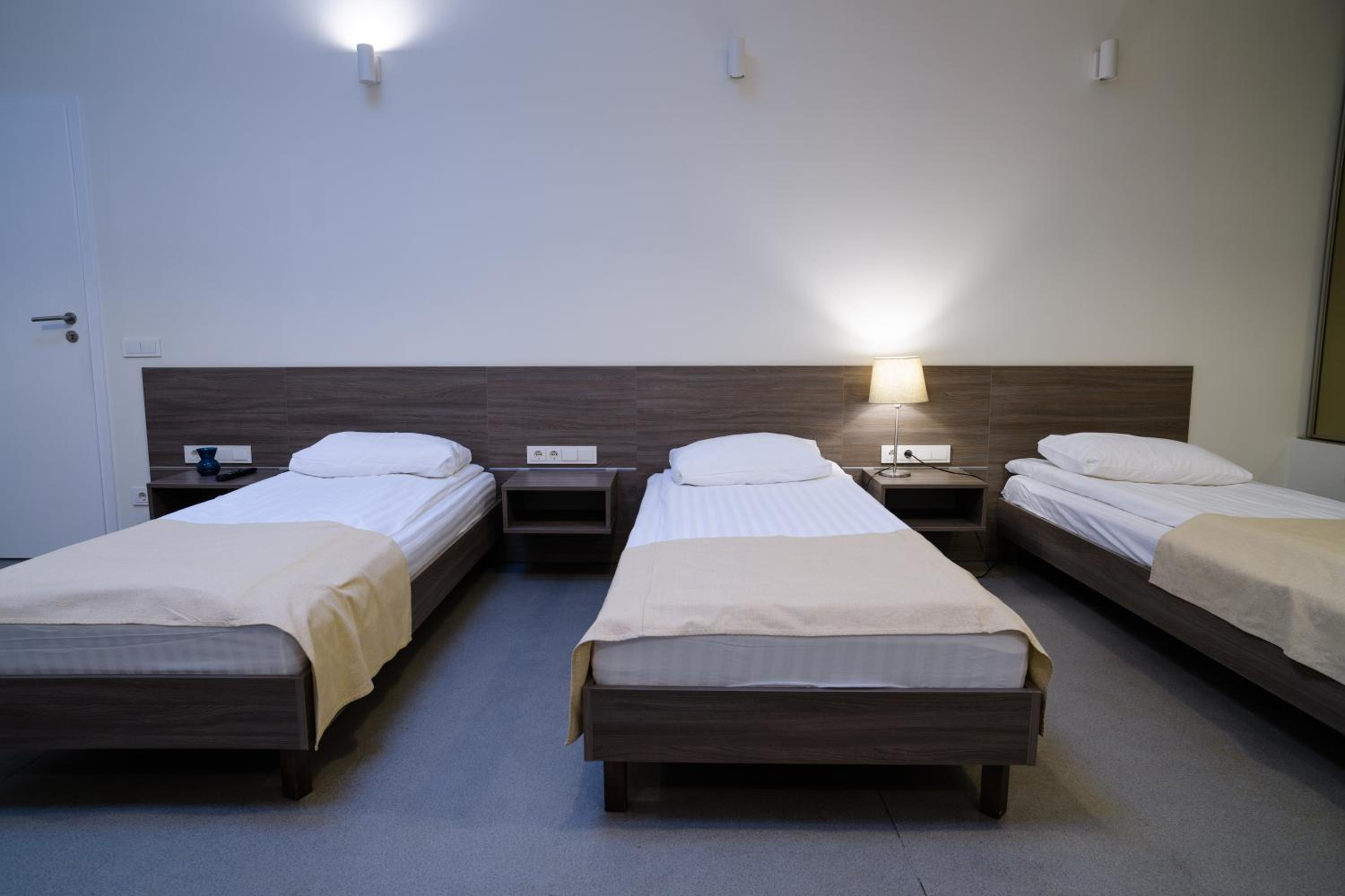 Quadruple Room - Photo 3