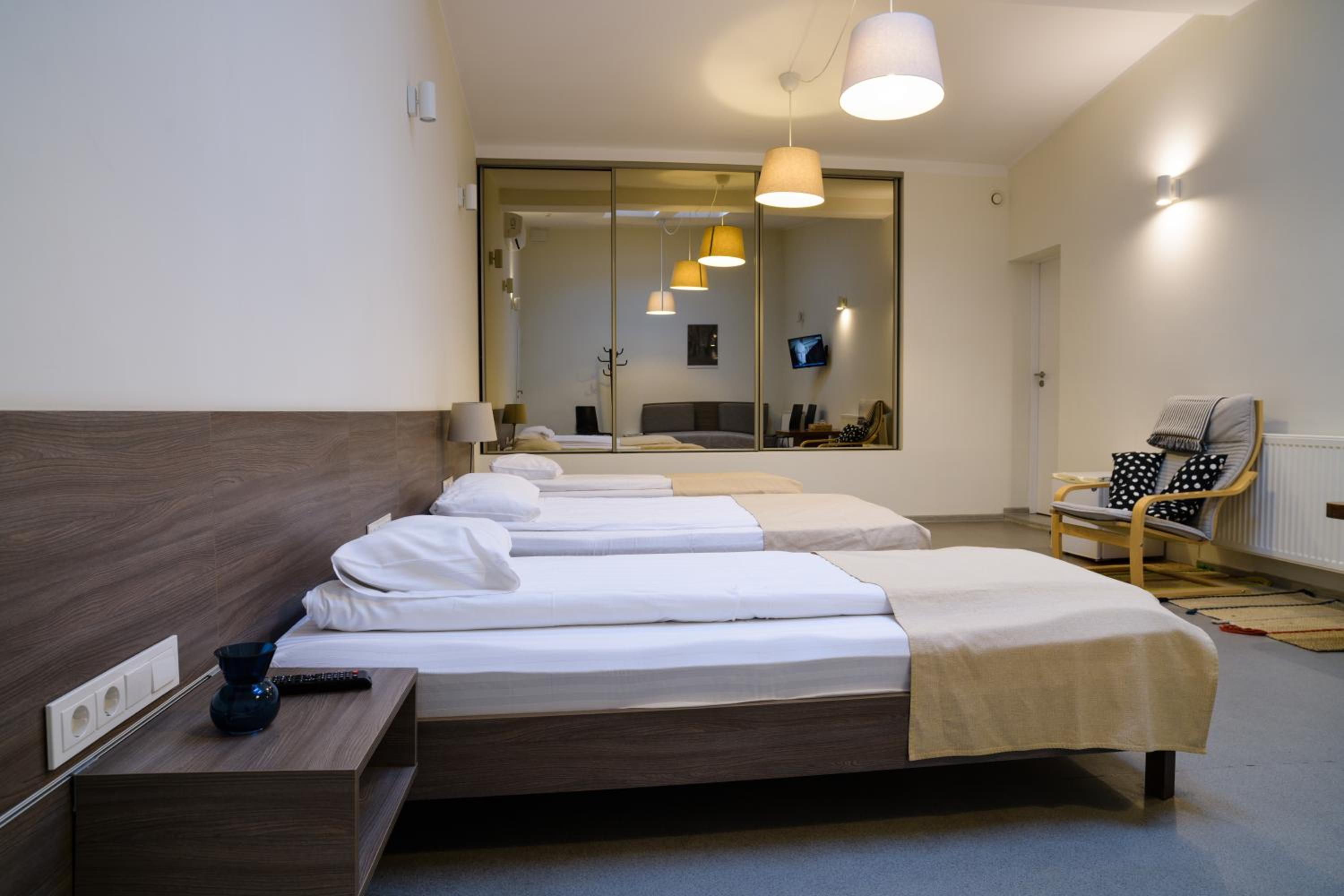 Quadruple Room - Photo 6
