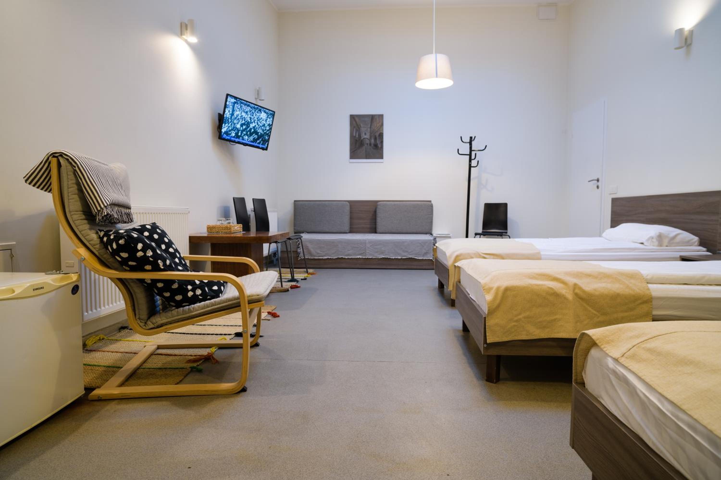 Quadruple Room - Photo 2