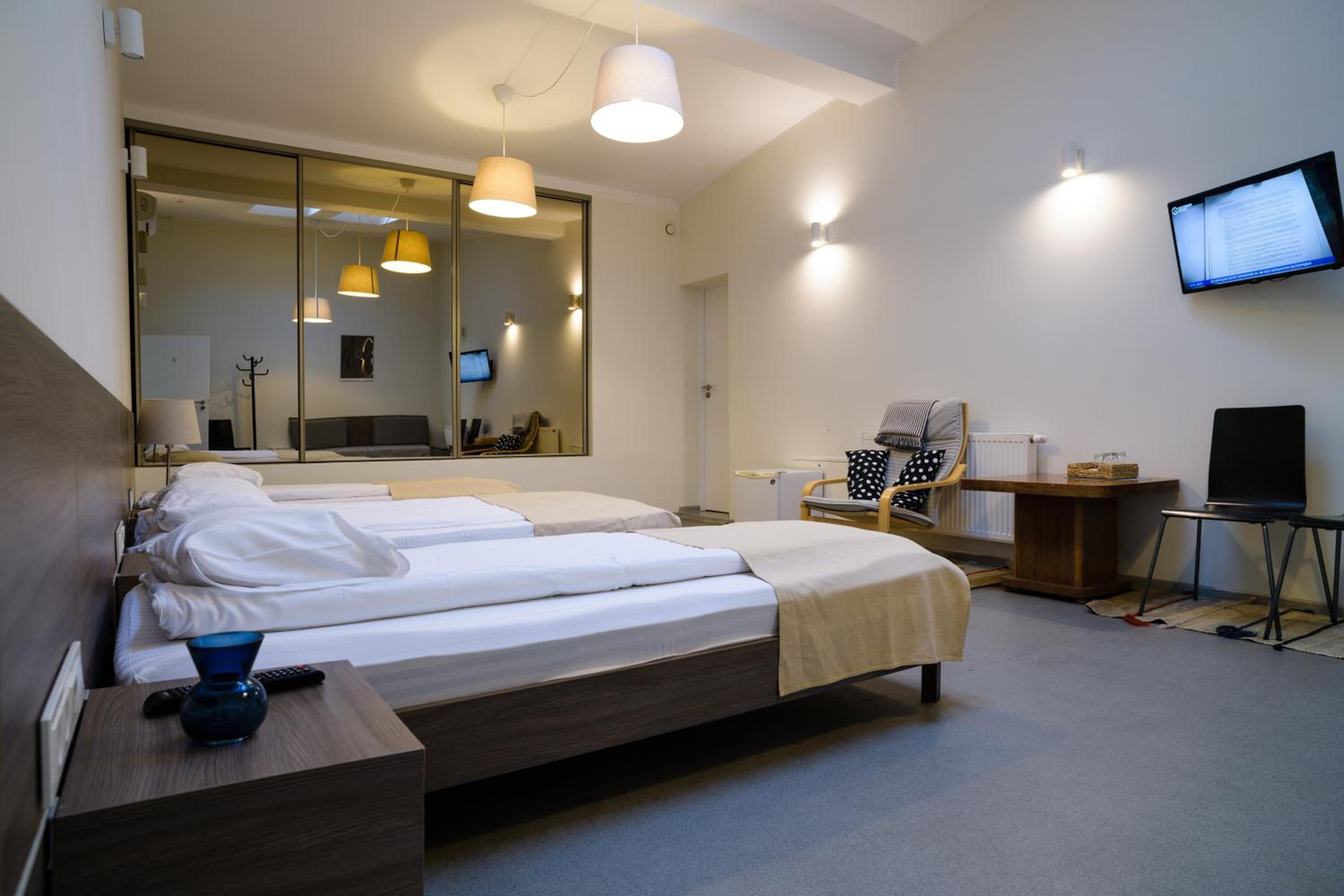 Quadruple Room - Photo 19