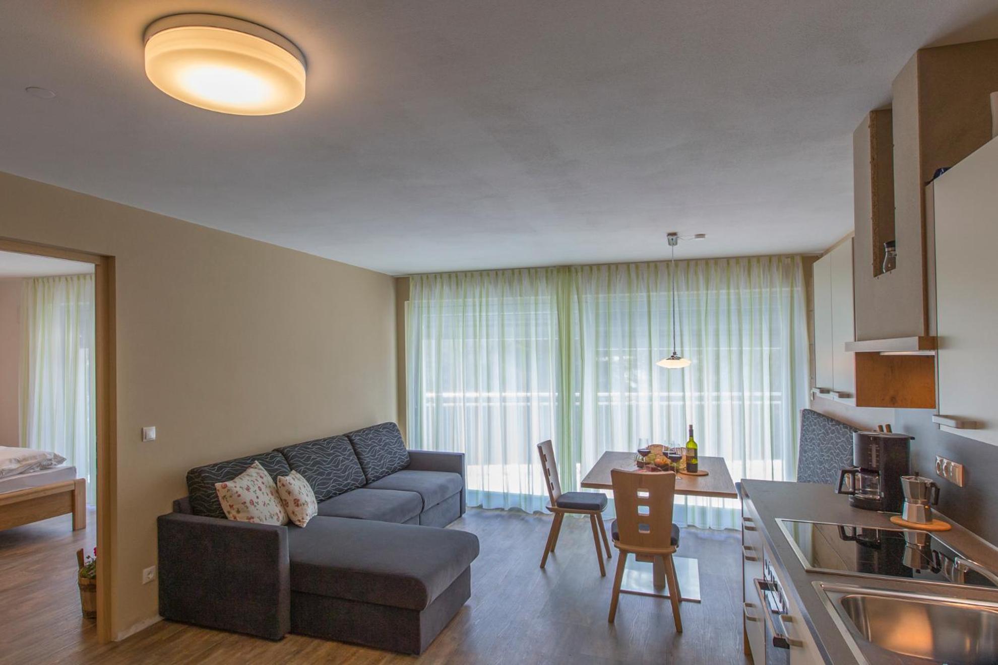 Two-Bedroom Deluxe Apartment with Garden View photo 1