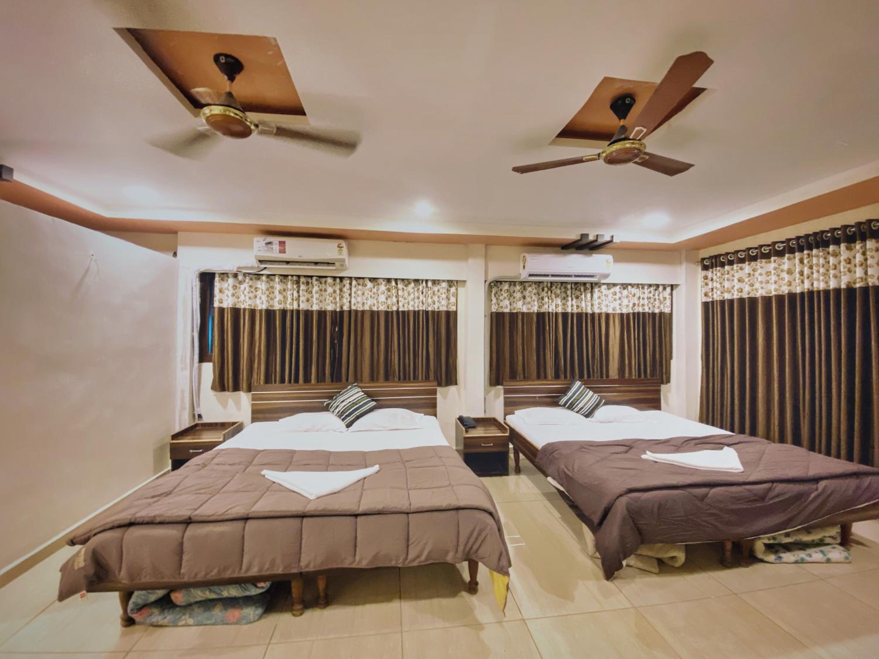 Family Double Room - Photo 9