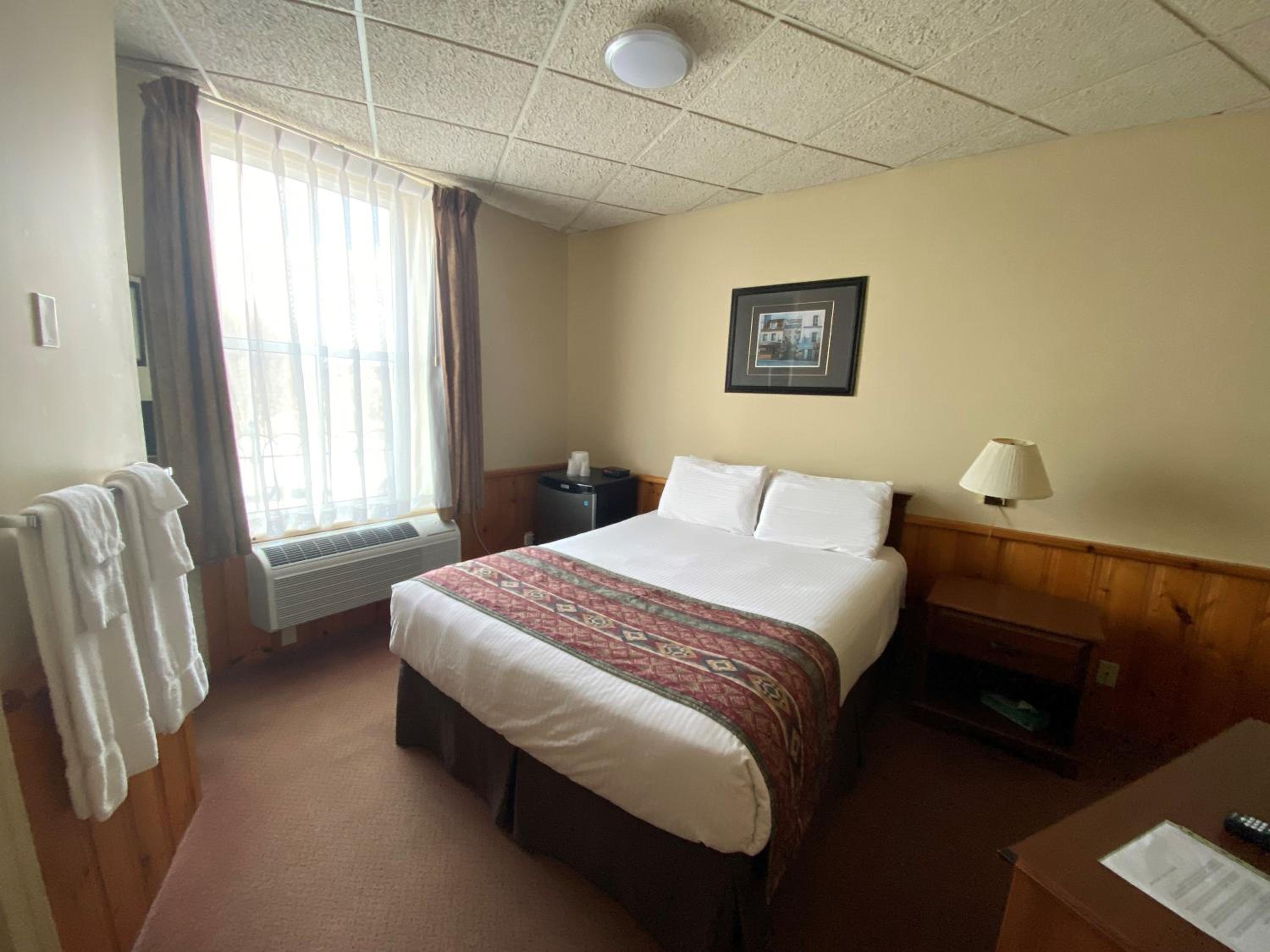Queen Room