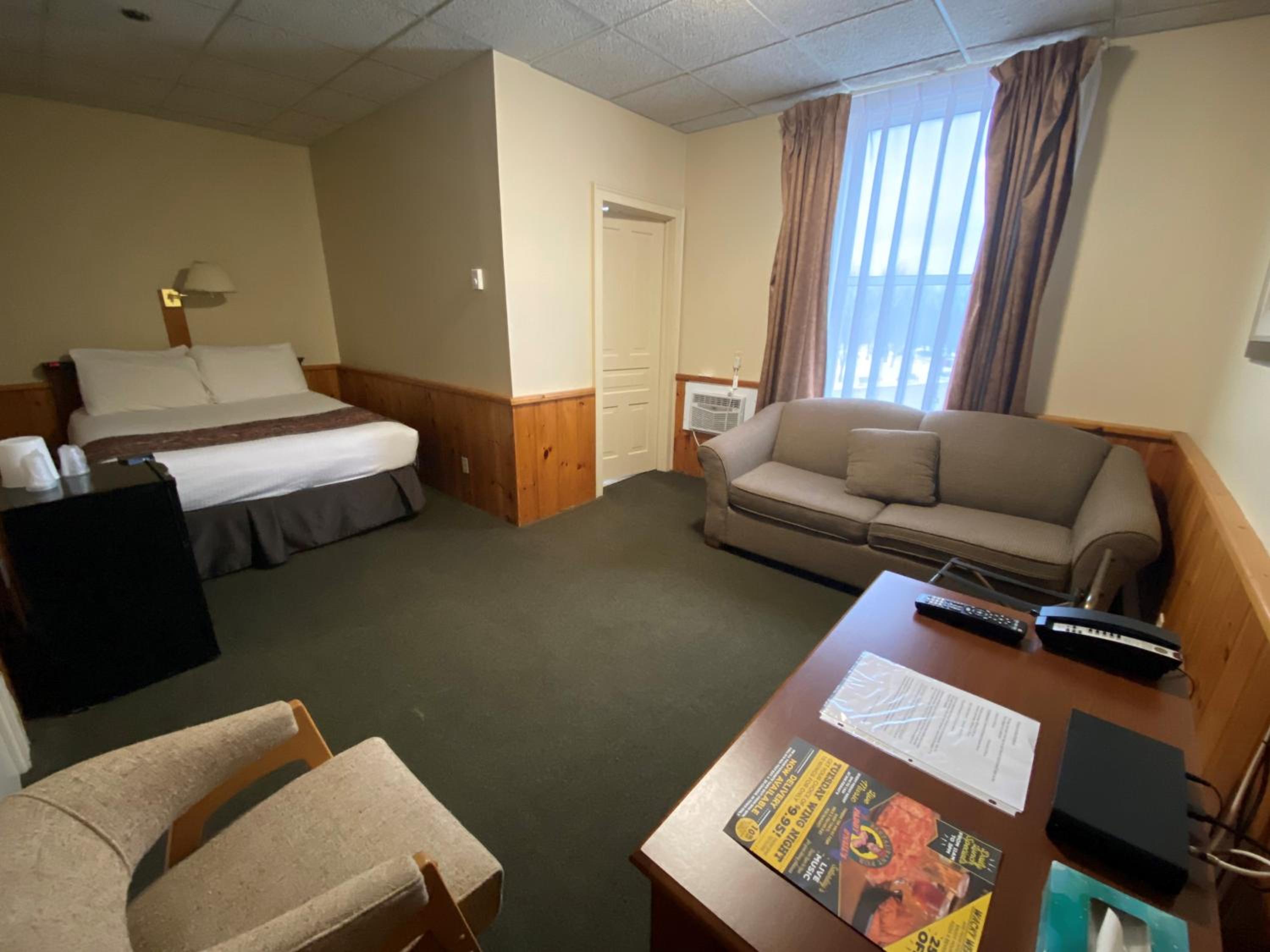 Queen Room
