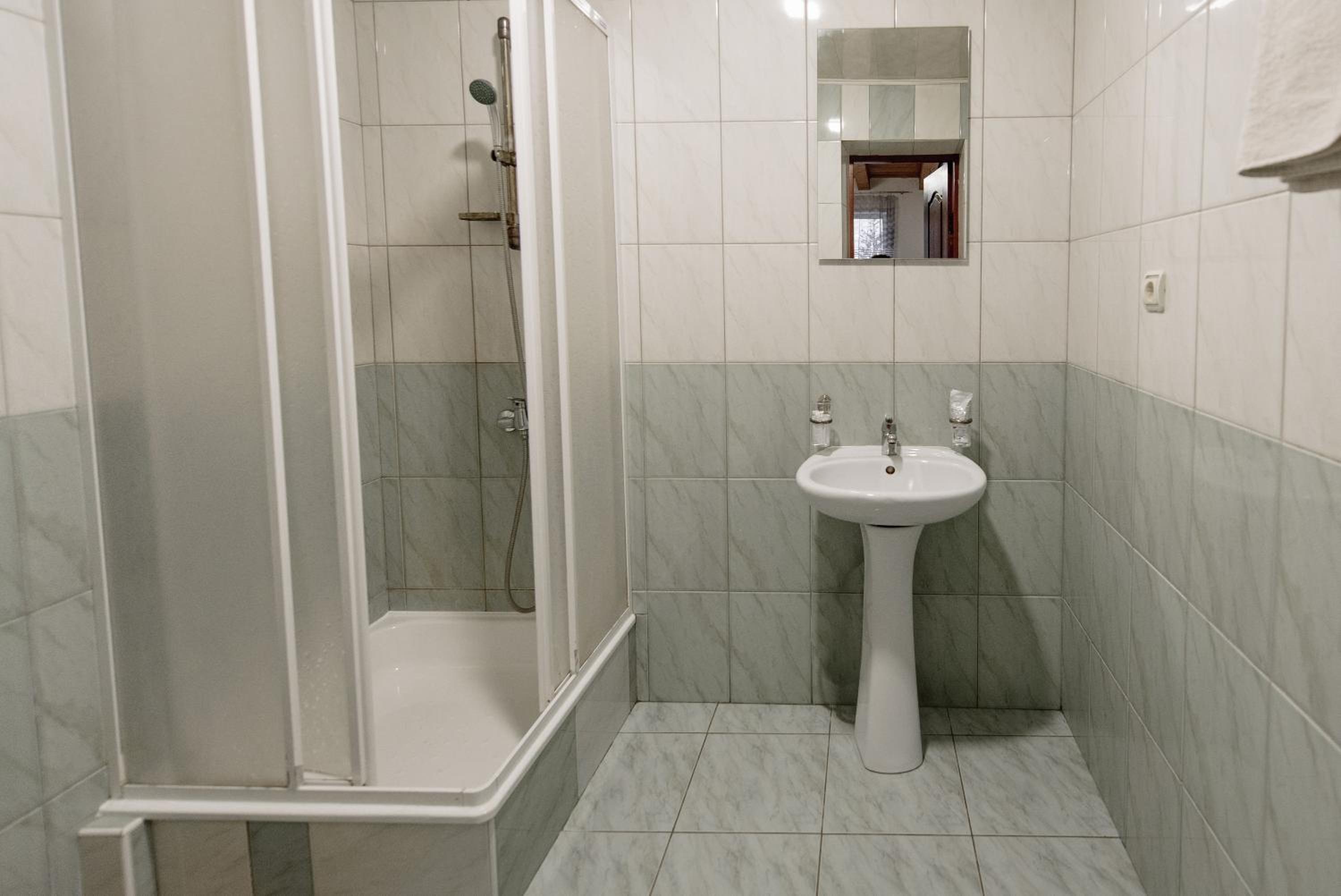 Deluxe Double Room with Extra Bed photo 3