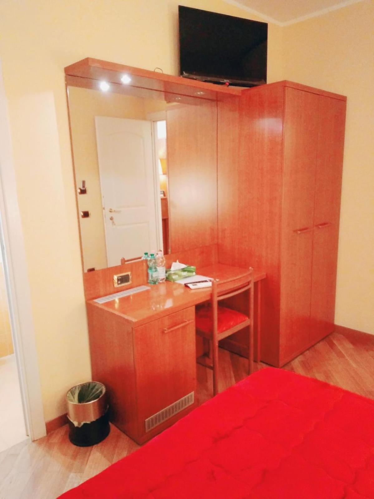 Double Room photo 3