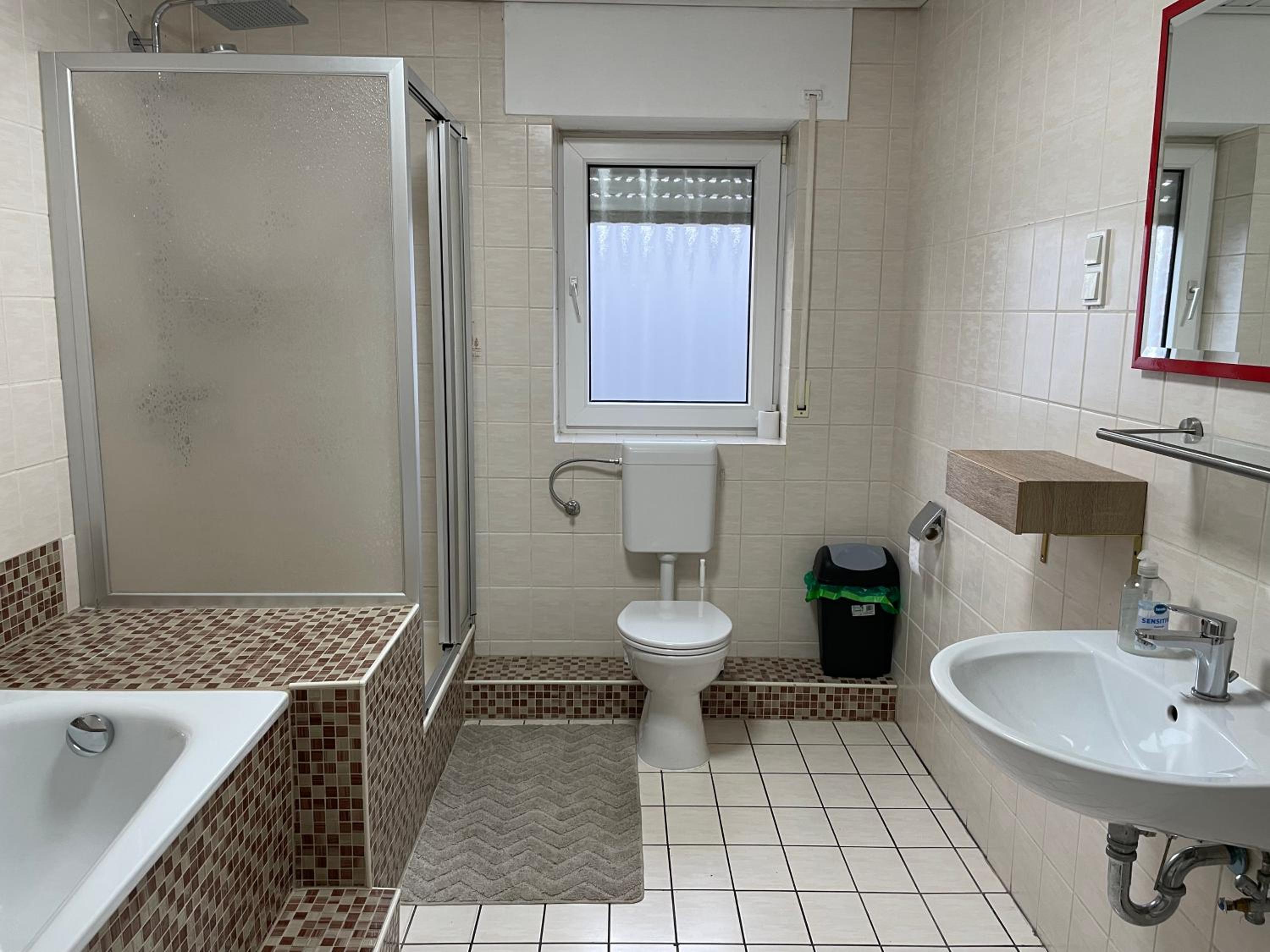 Classic Quadruple Room - Photo 5