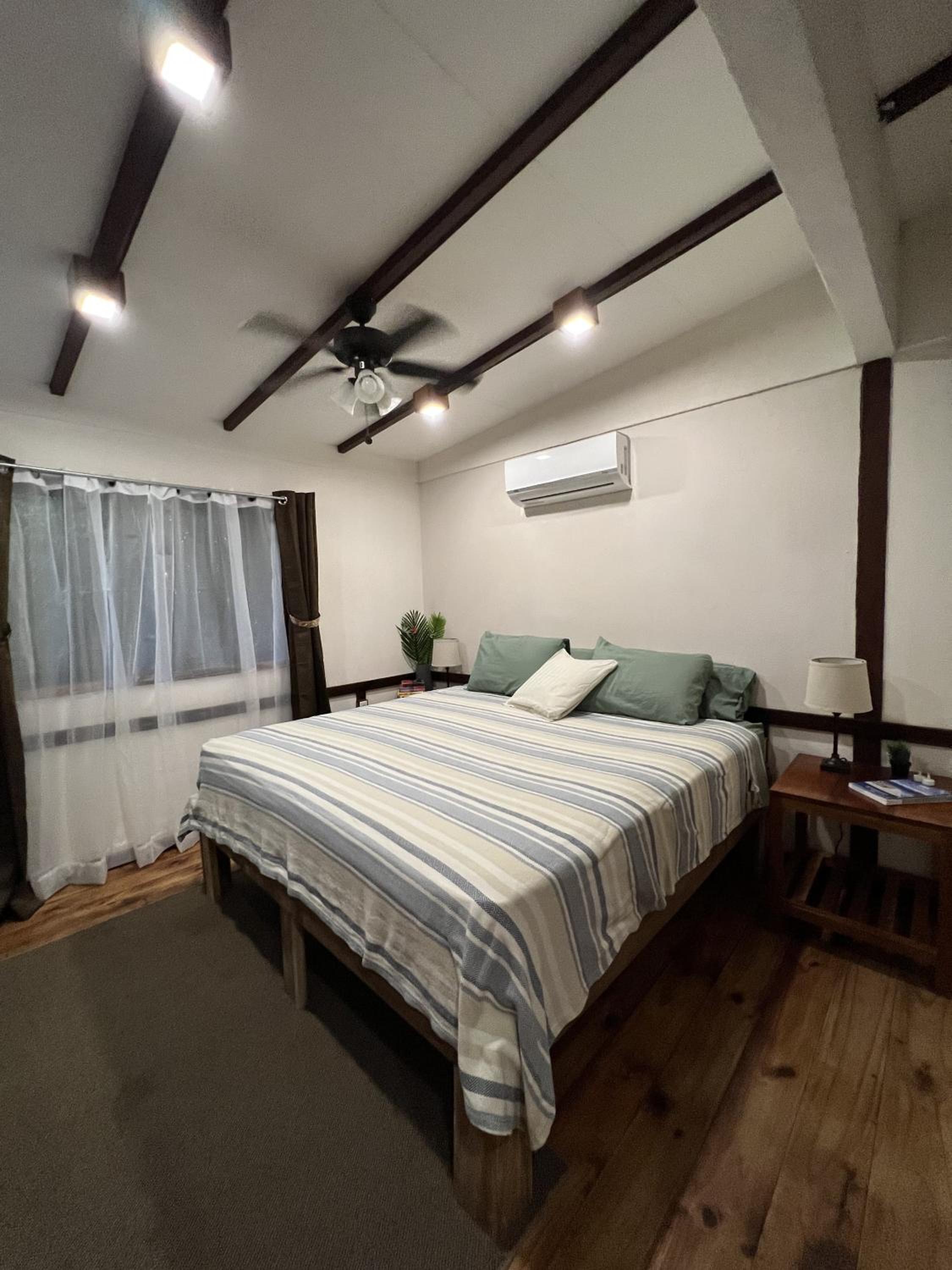 One-Bedroom Bungalow photo 1