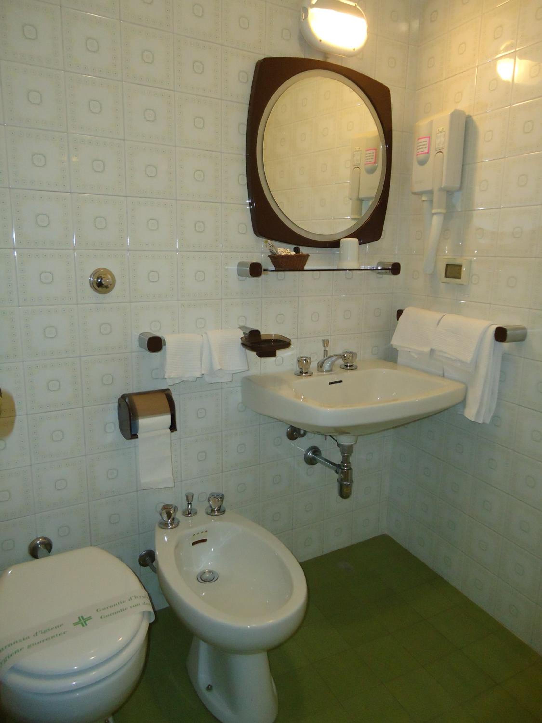 Classic Quadruple Room photo 1