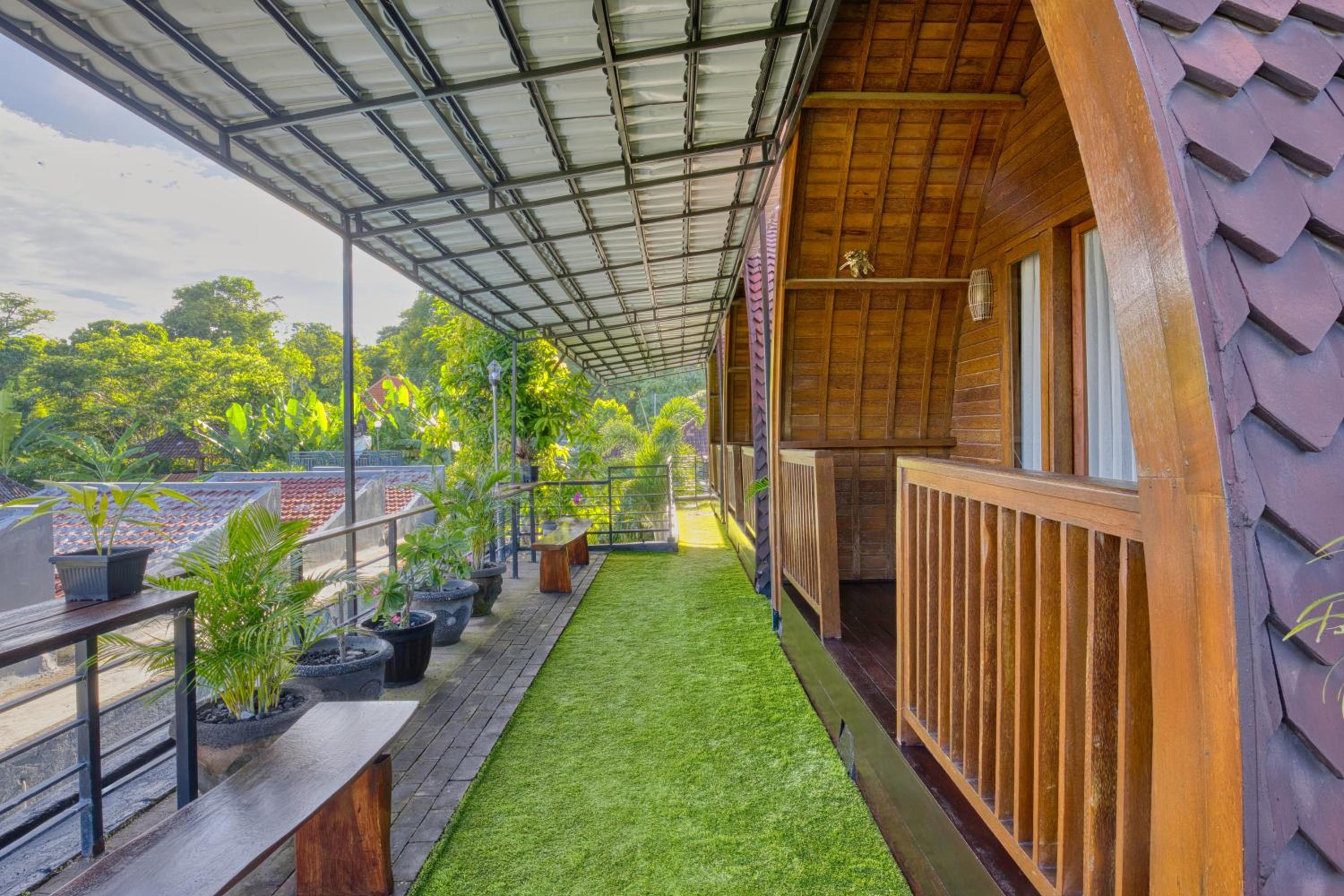 Double Room with Balcony - Photo 17