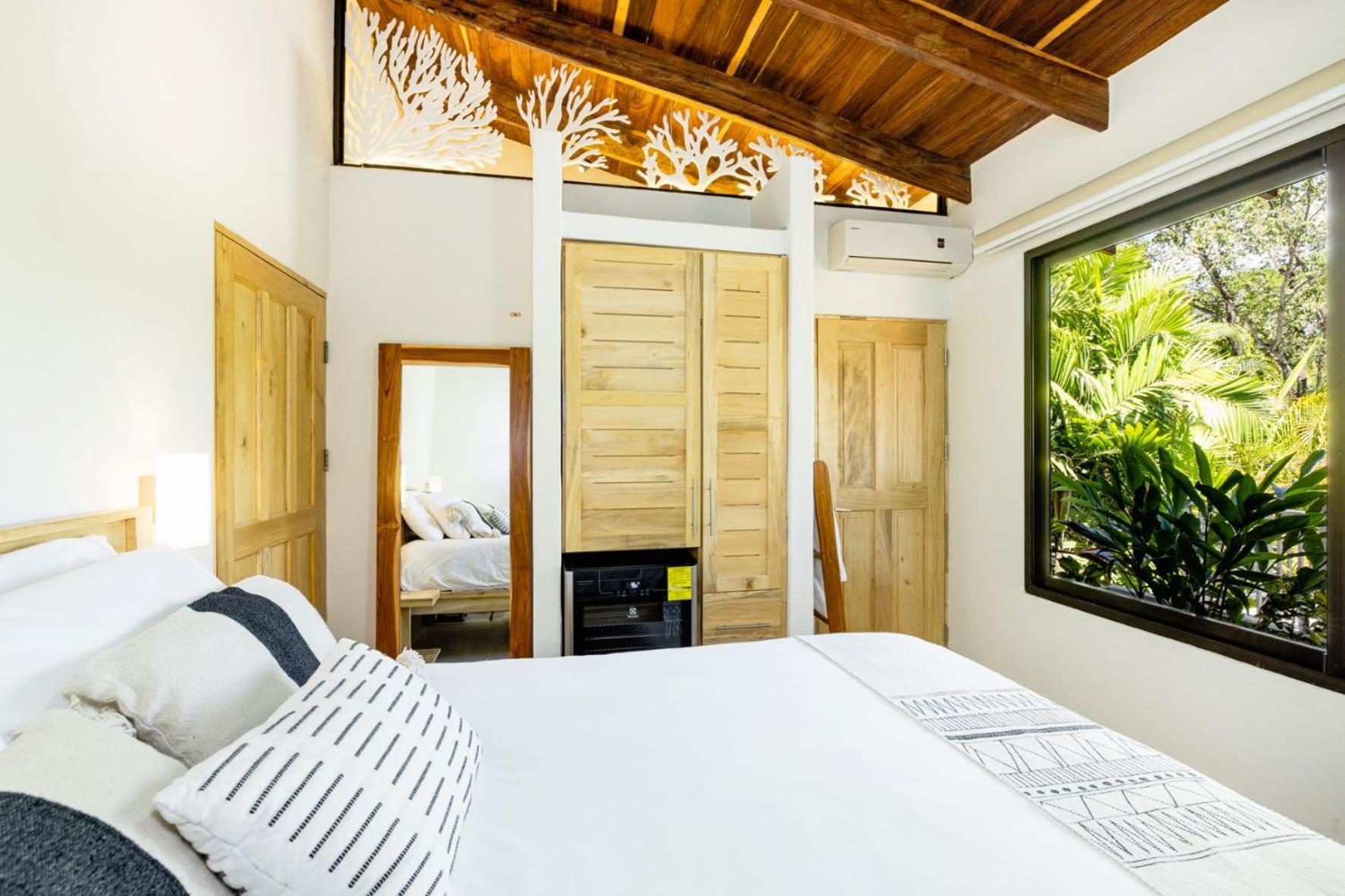 Double or Twin Room with Private Bathroom