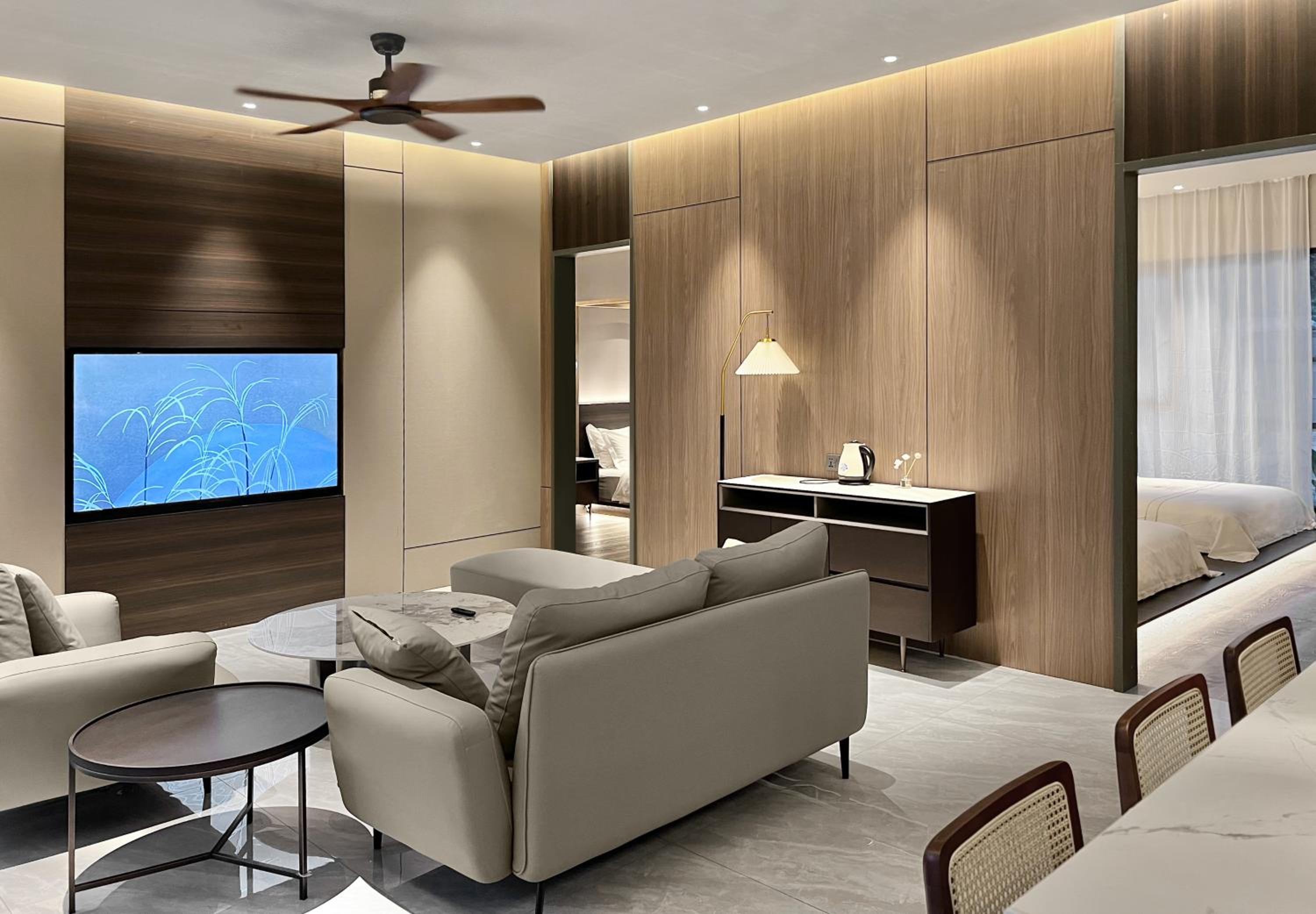 Three-Bedroom Villa photo 3