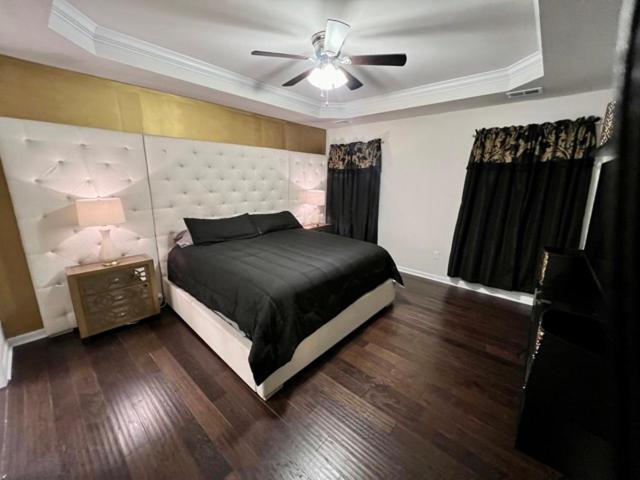 Four-Bedroom House photo 2