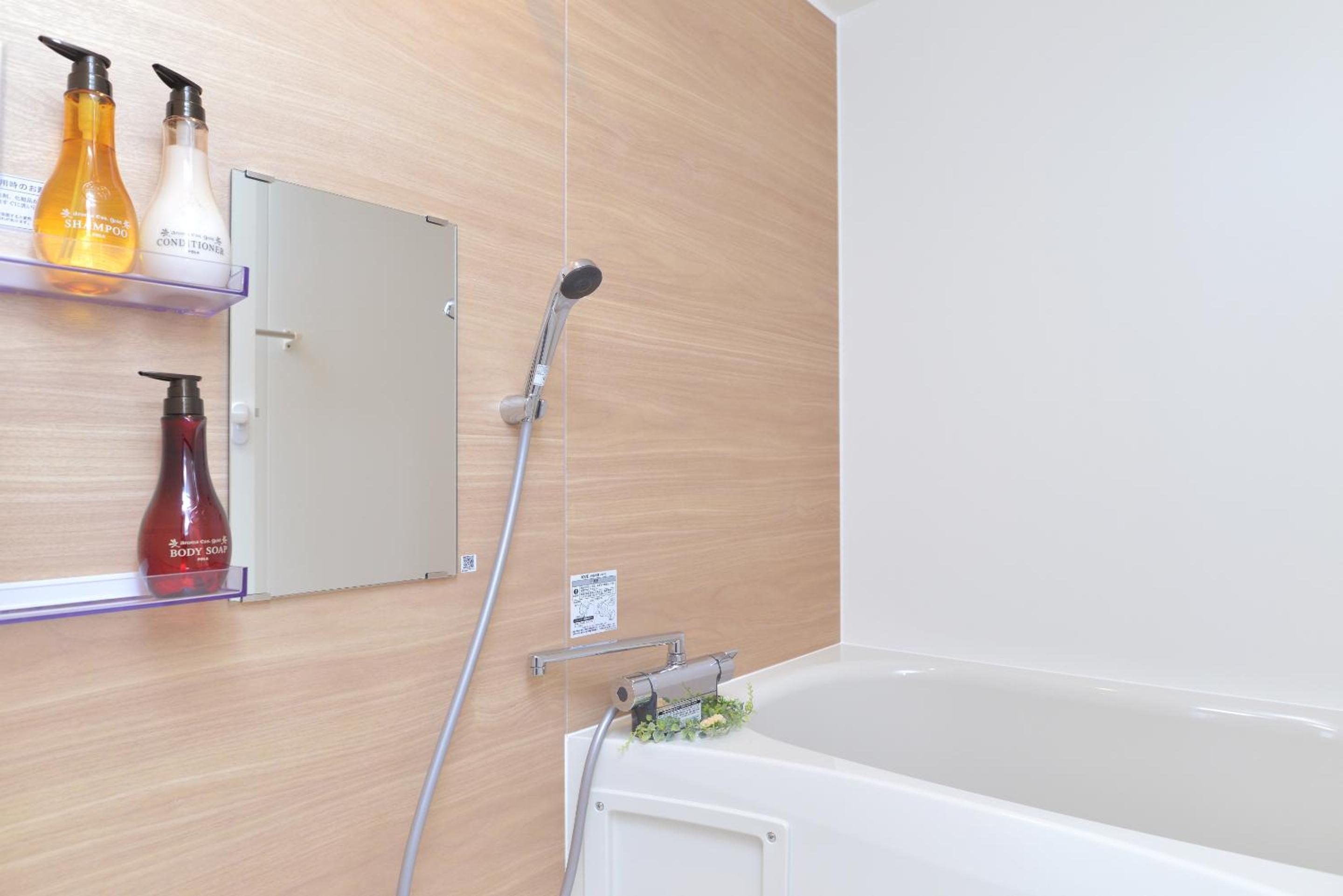 Deluxe Double Room - Non-Smoking - Premium Floor - Photo 11
