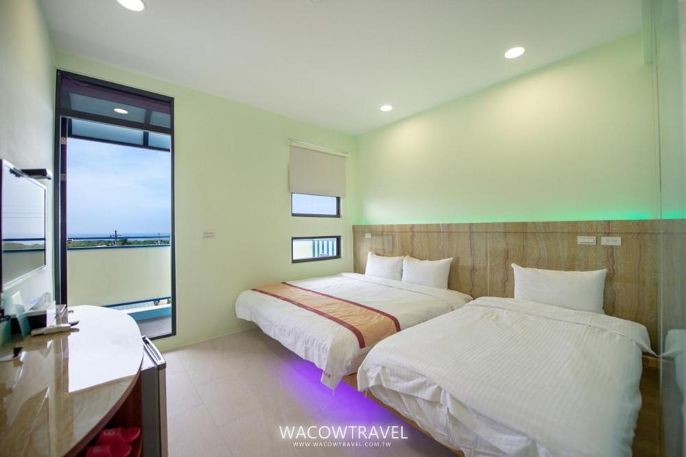 Superior Triple Room with Sea View photo 3