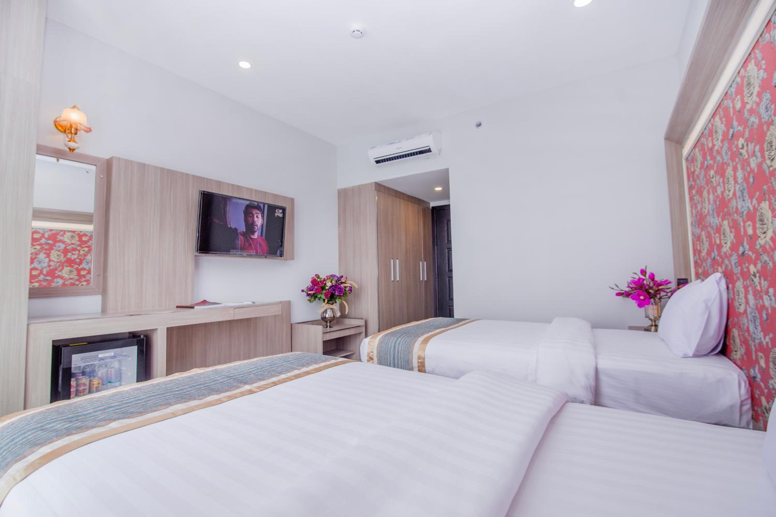 Superior Twin Room - Photo 2