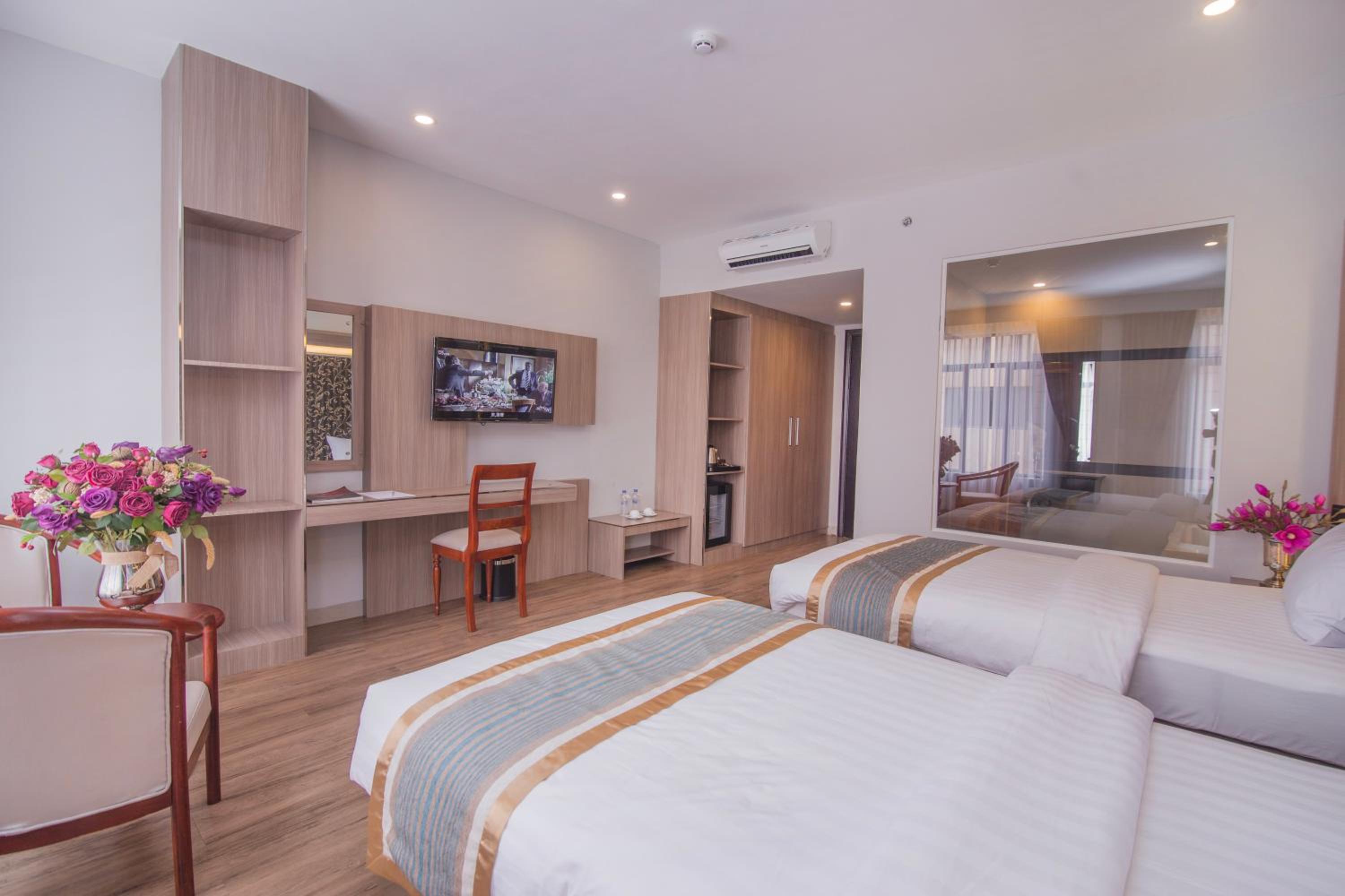 Deluxe Twin Room - Photo 2
