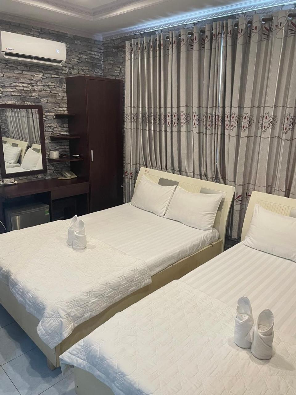 Deluxe Double or Twin Room with Balcony