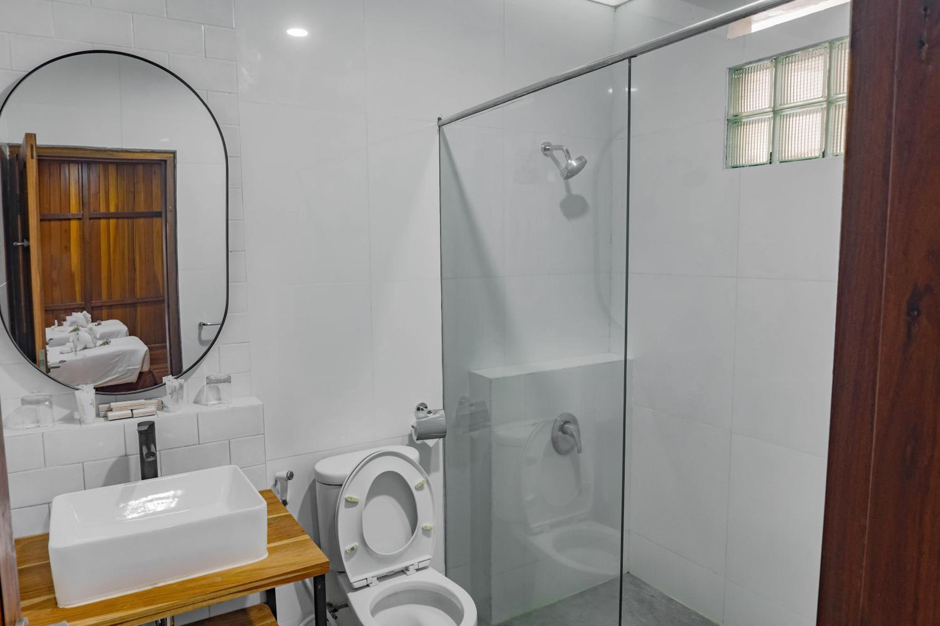 Three-Bedroom Villa photo 1