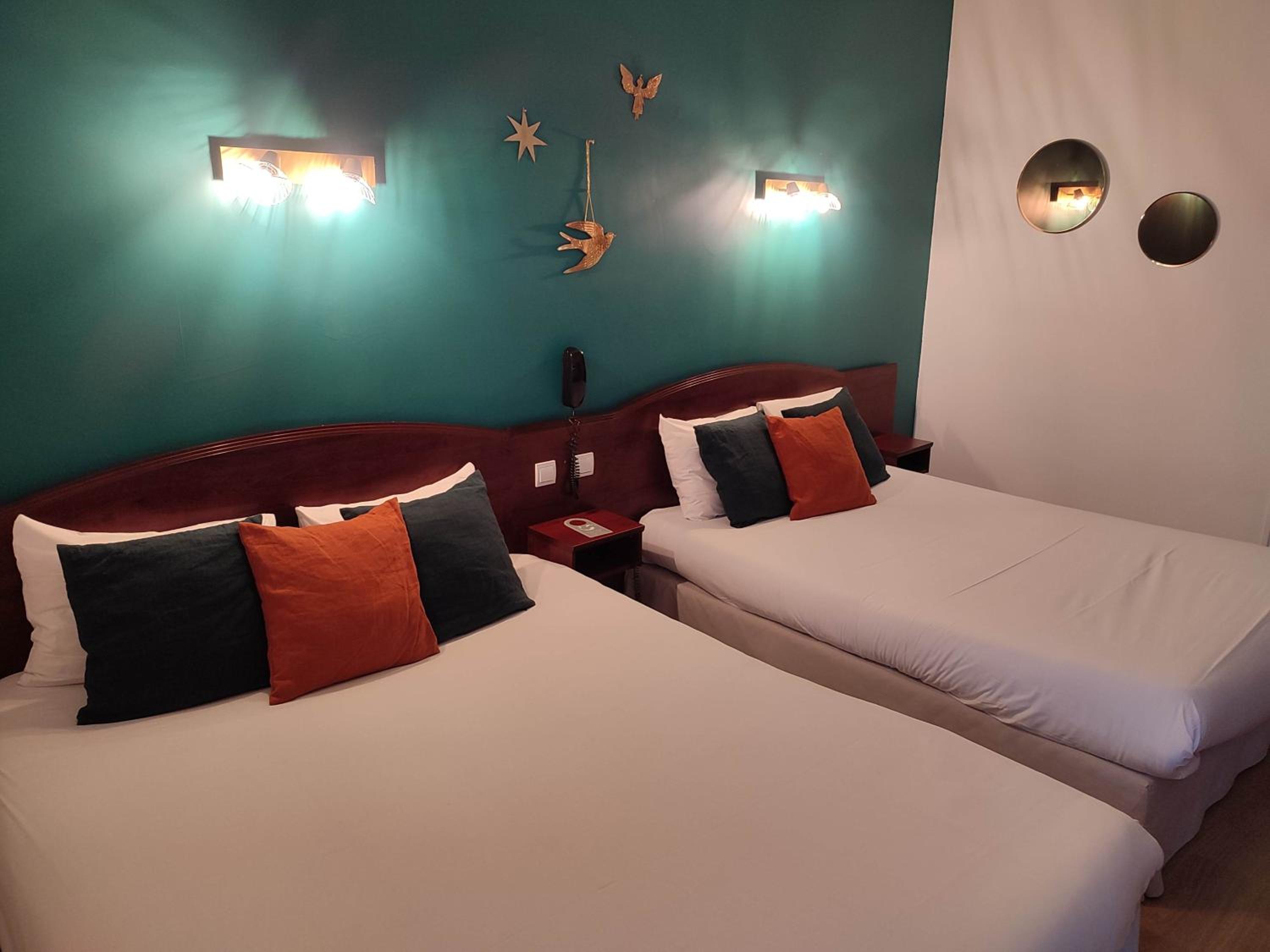 Quadruple Room - Photo 5