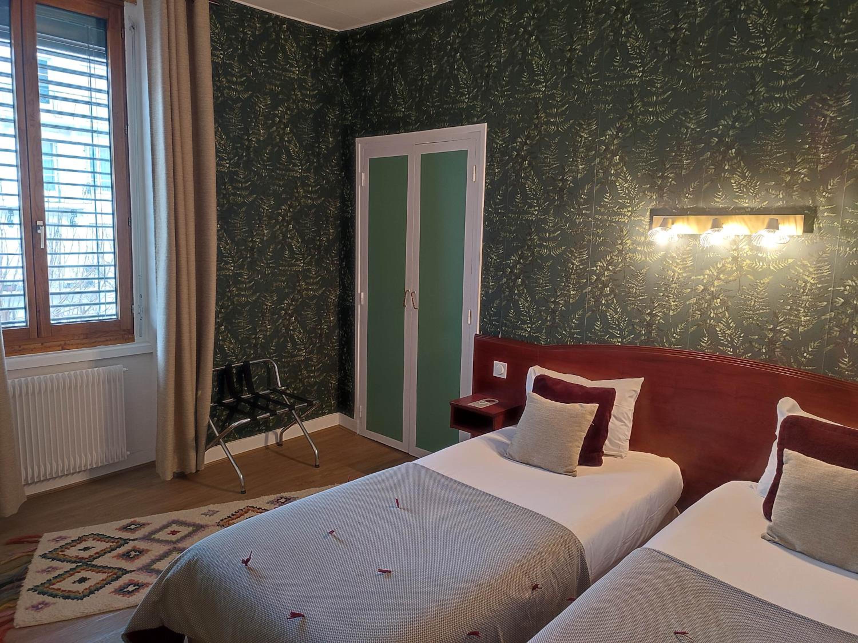 Superior Twin Room photo 2