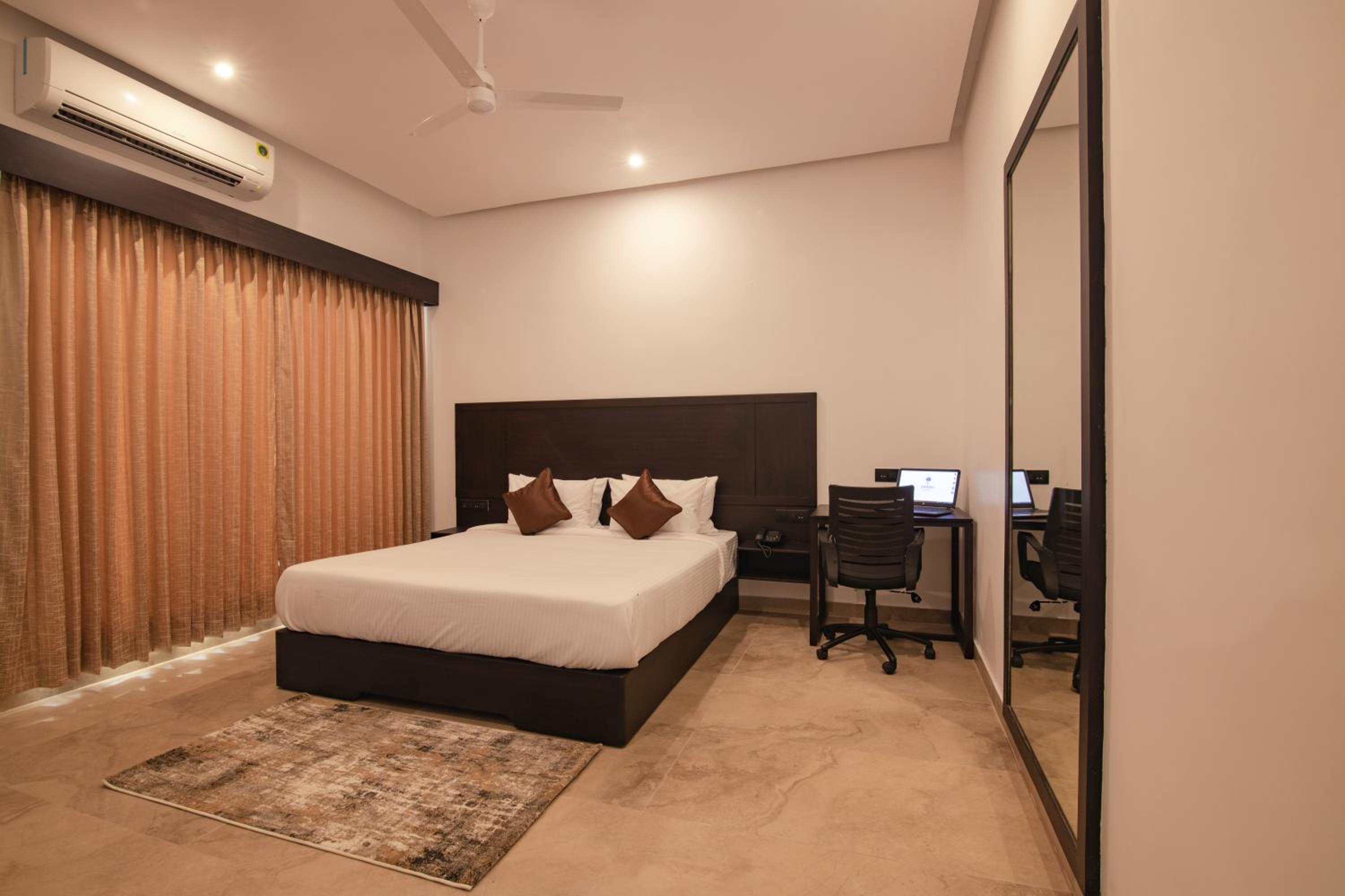 Junior Suite - Photo 1