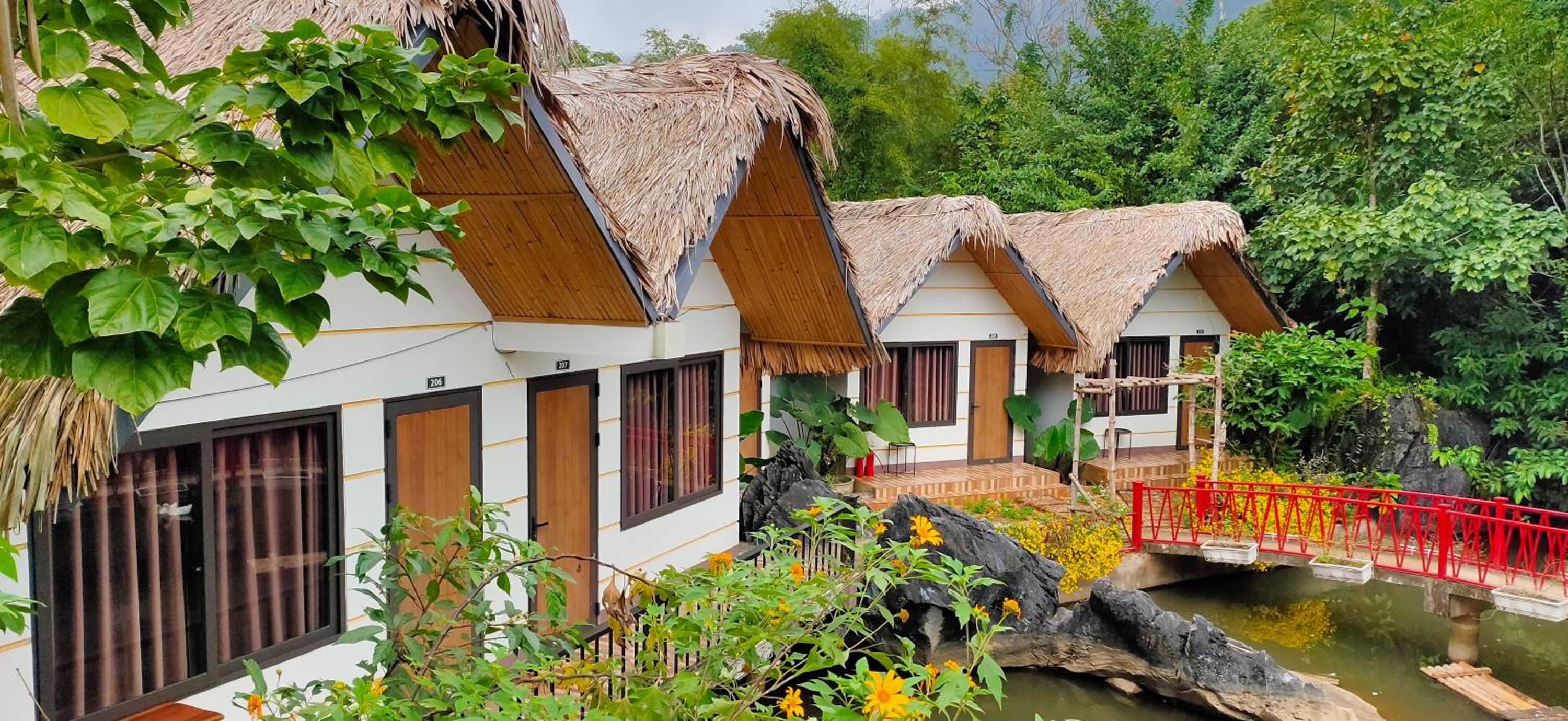 Family Bungalow - Photo 1