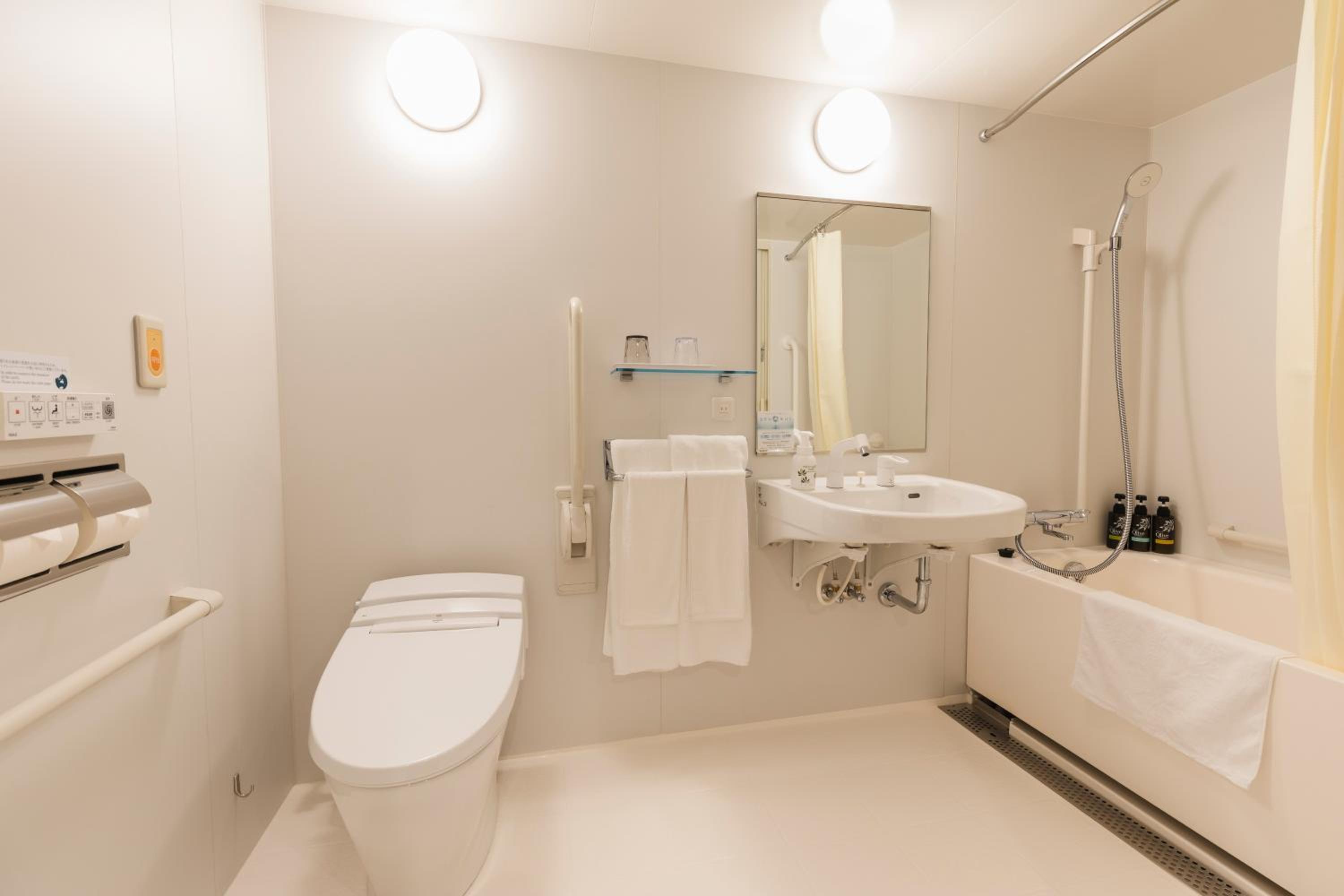 Universal Twin Room - Non-Smoking - Photo 3