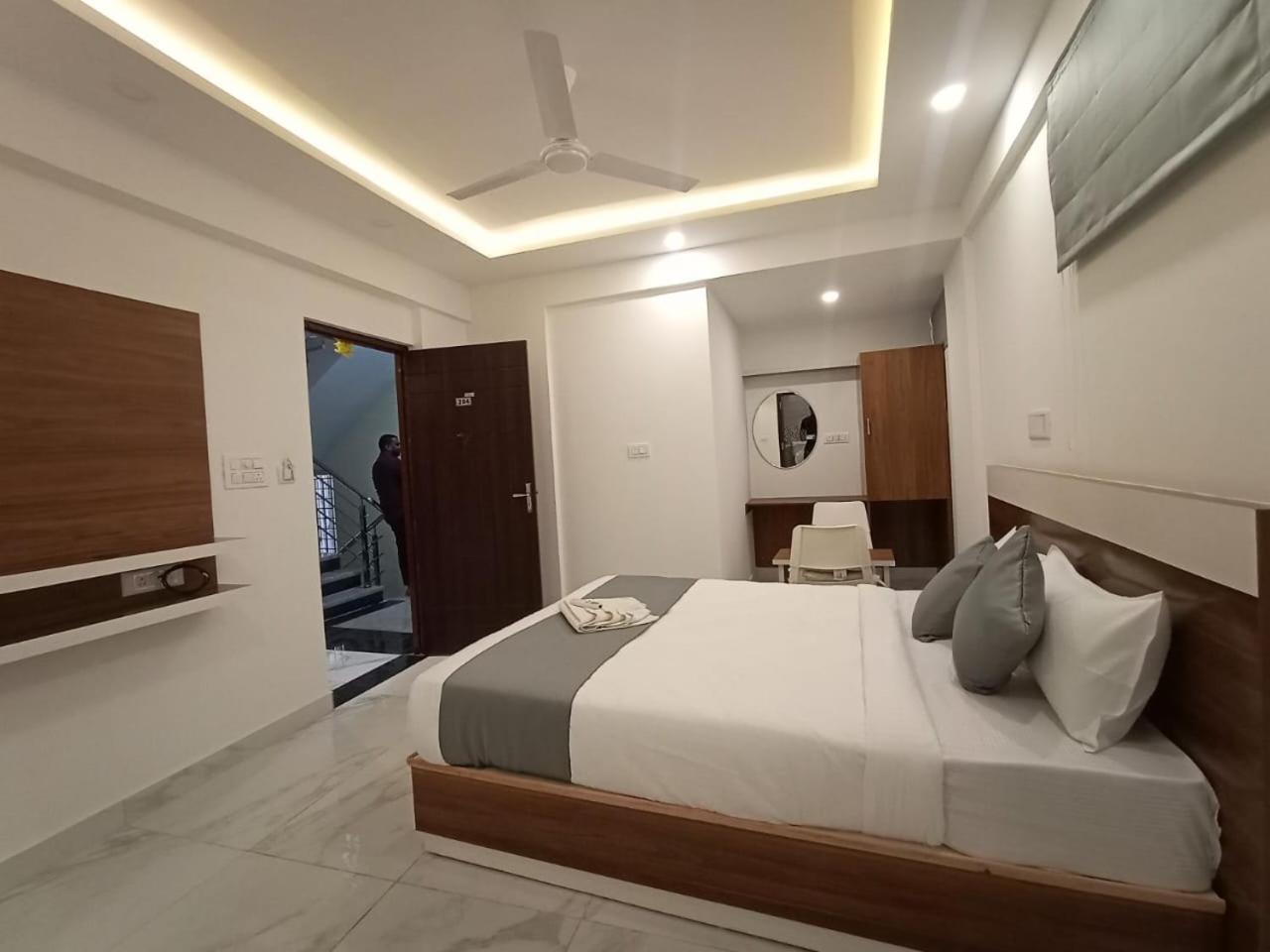 Deluxe Double Room - Photo 4