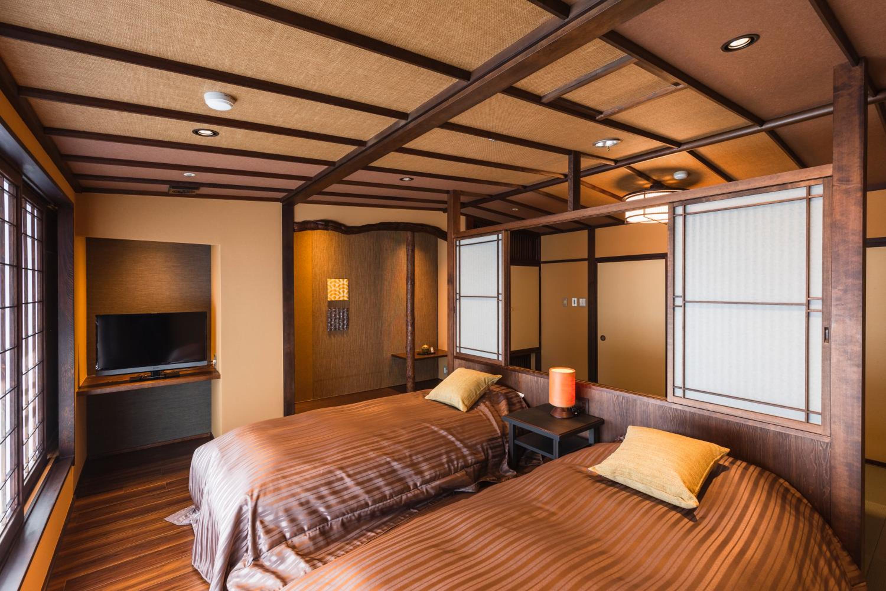 Superior Japanese-Modern Twin Room – Third Floor photo 2