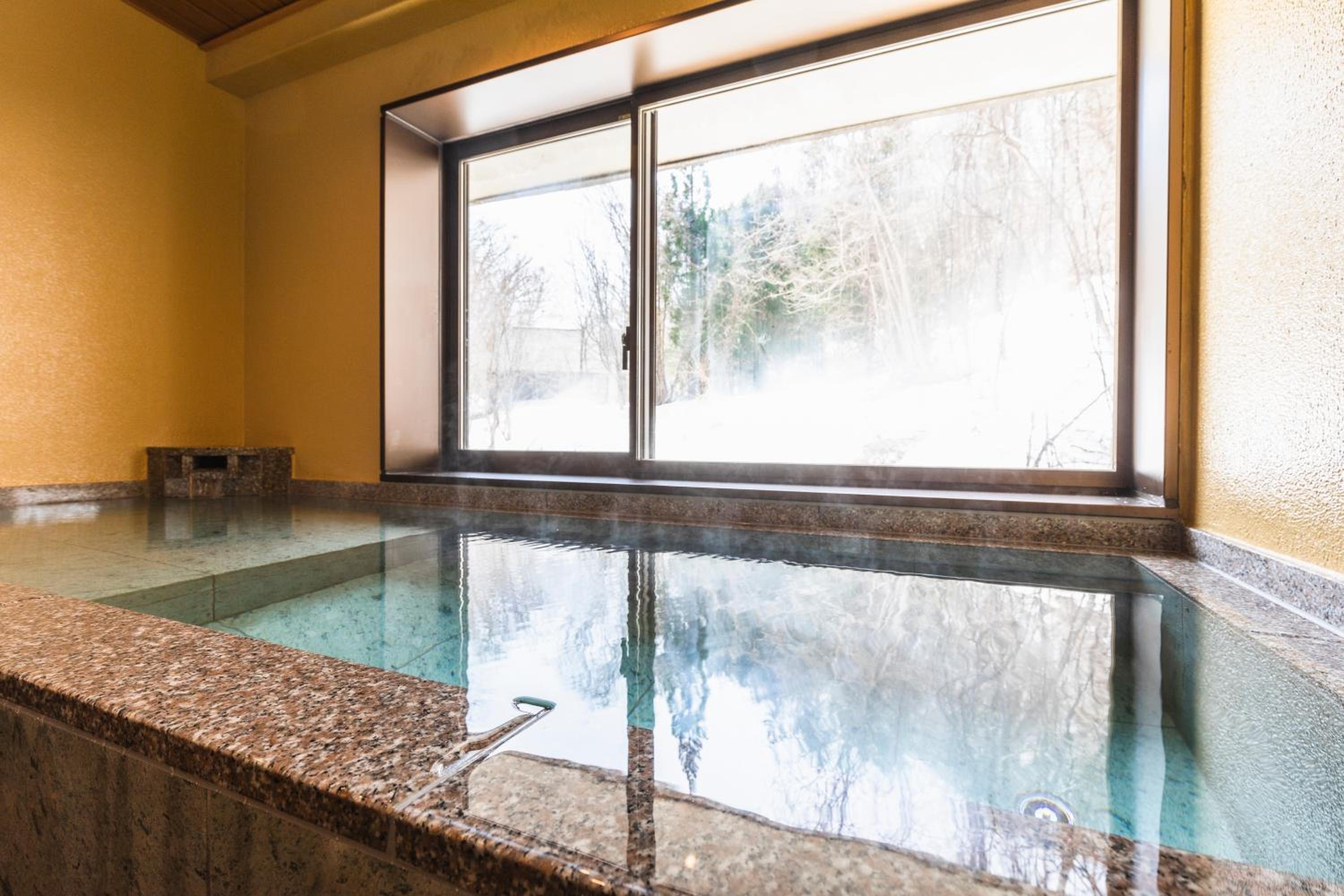 Luxury Suite with Semi-Open Air Onsen Bath – Kakukan photo 2