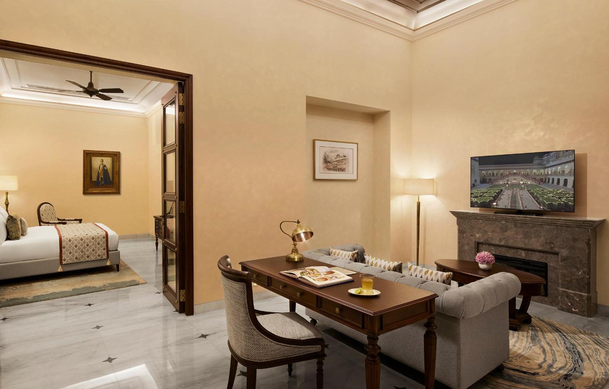 Presidential Suite 02 Bed Room