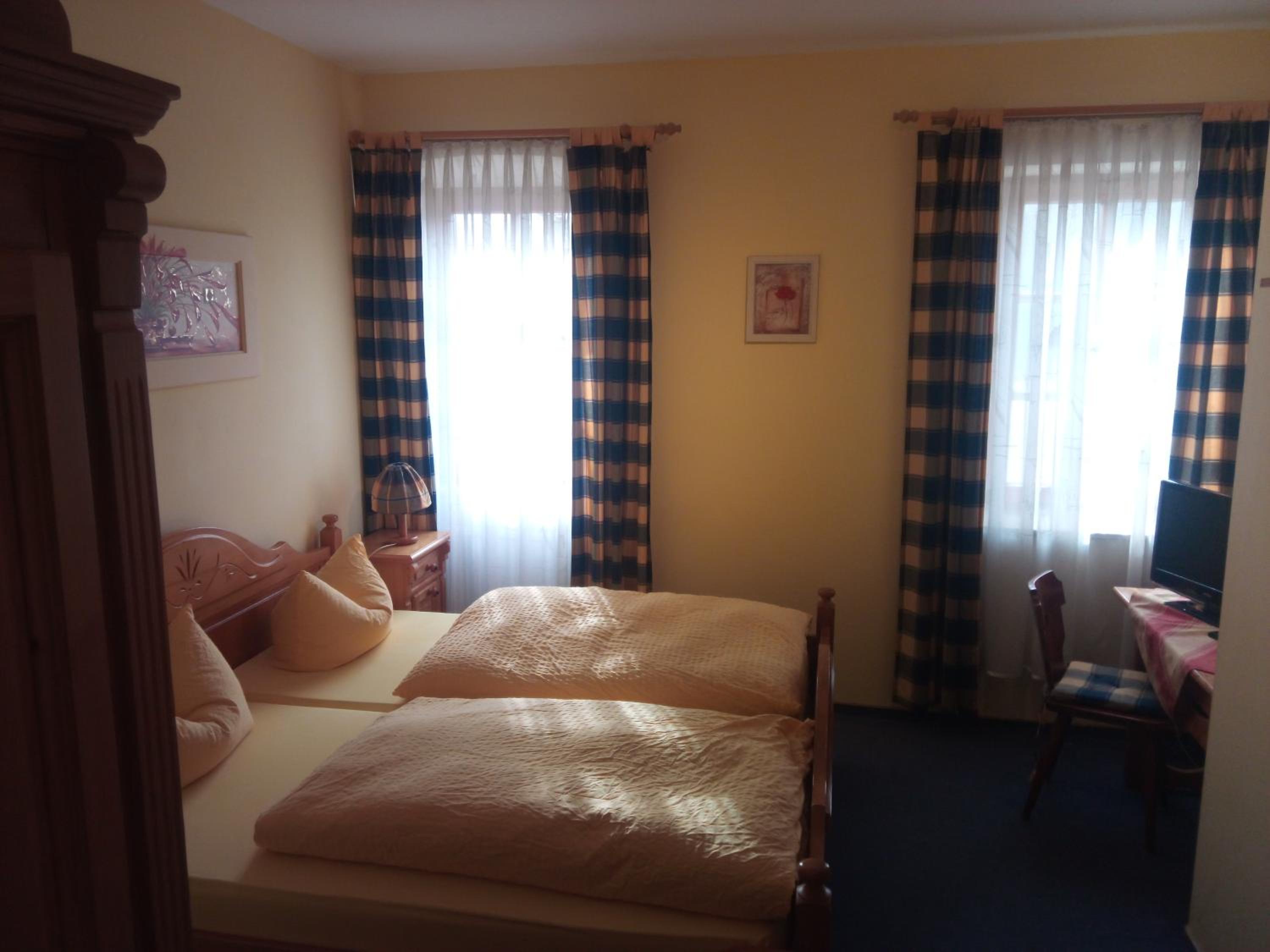 Standard Double Room photo 3
