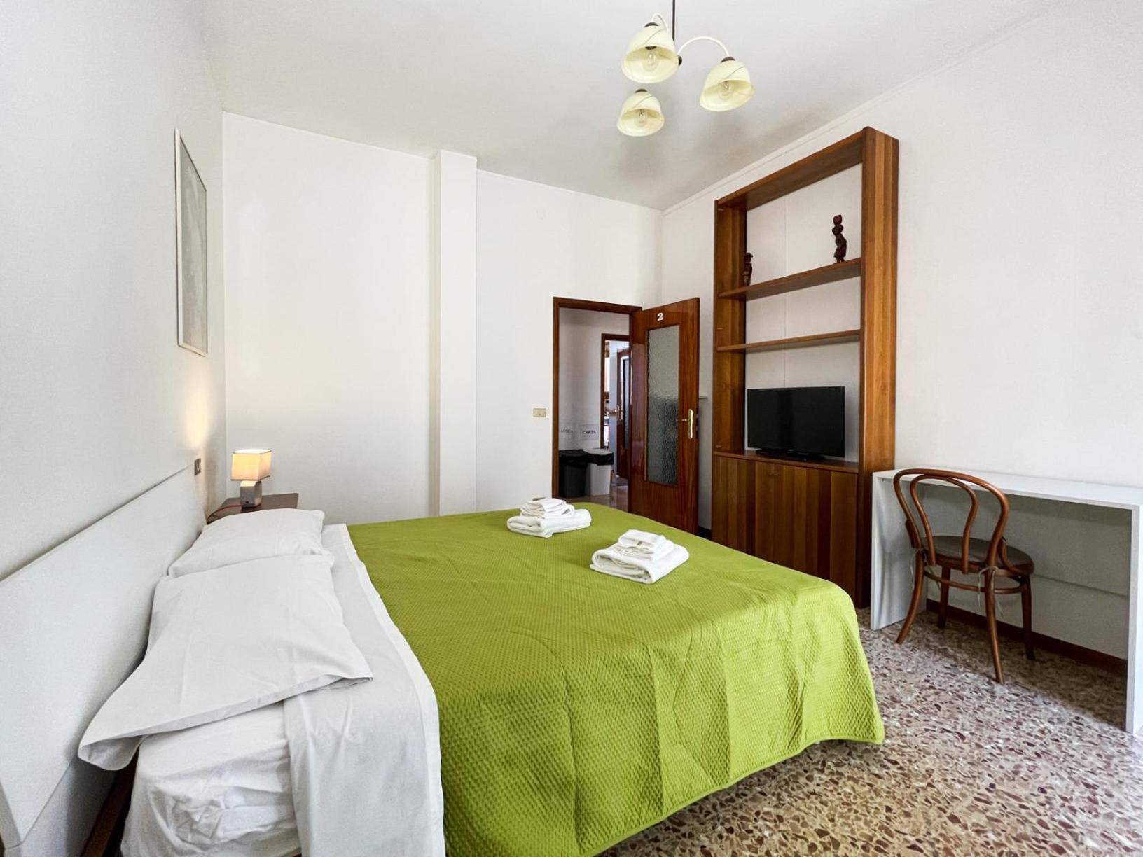 Standard Double Room with Shared Bathroom